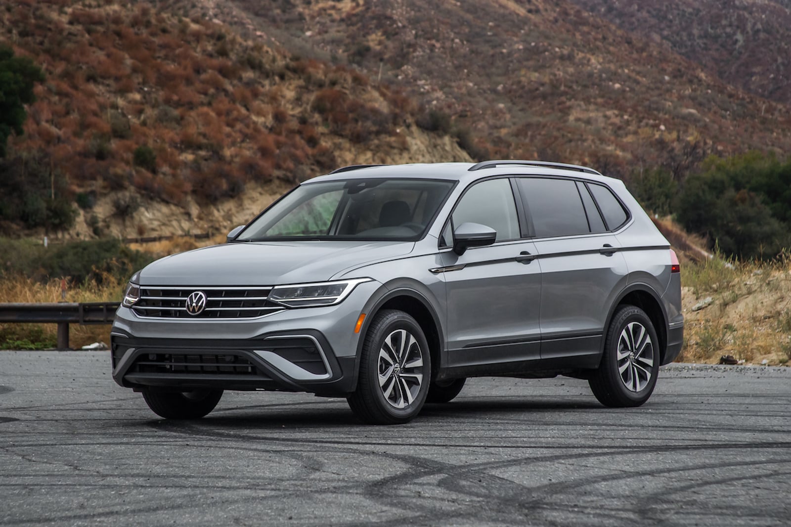 Volkswagen Tiguan L Phev Wallpapers