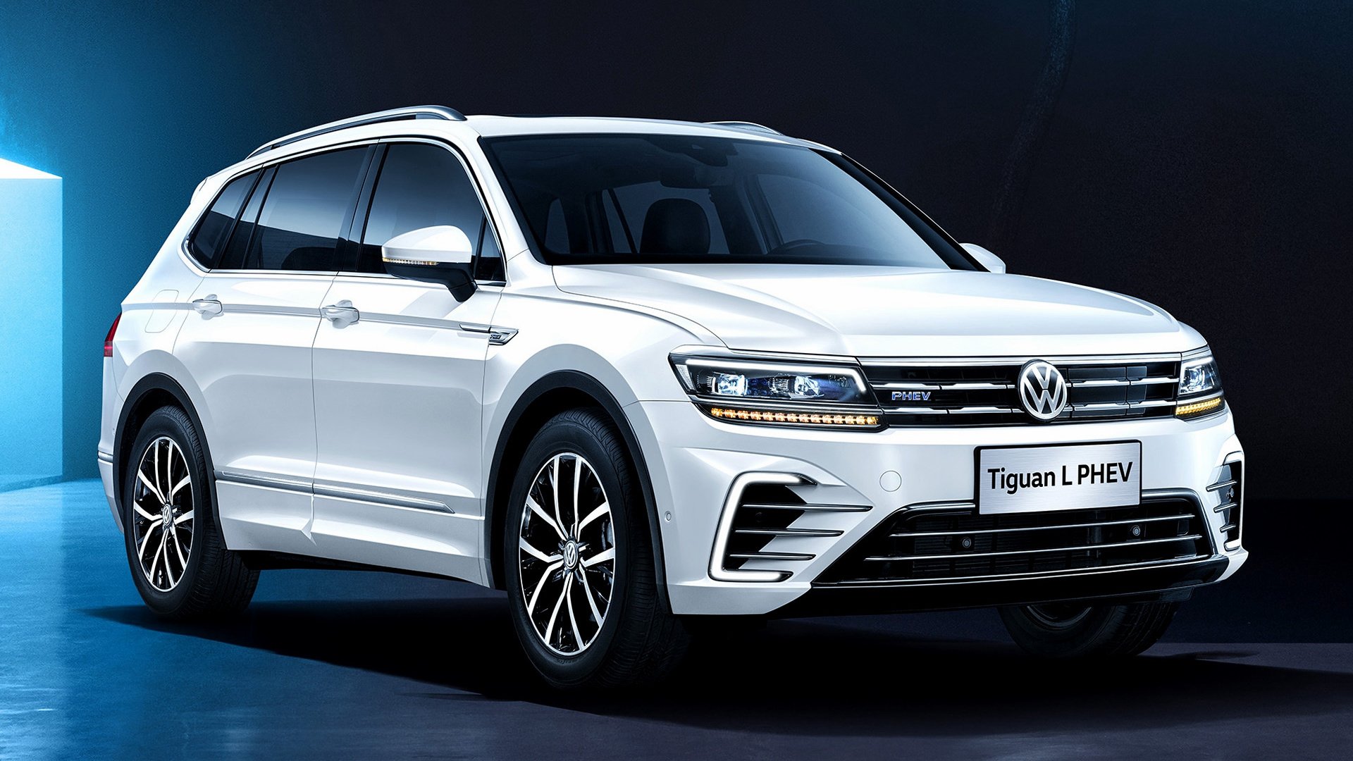 Volkswagen Tiguan L Phev Wallpapers