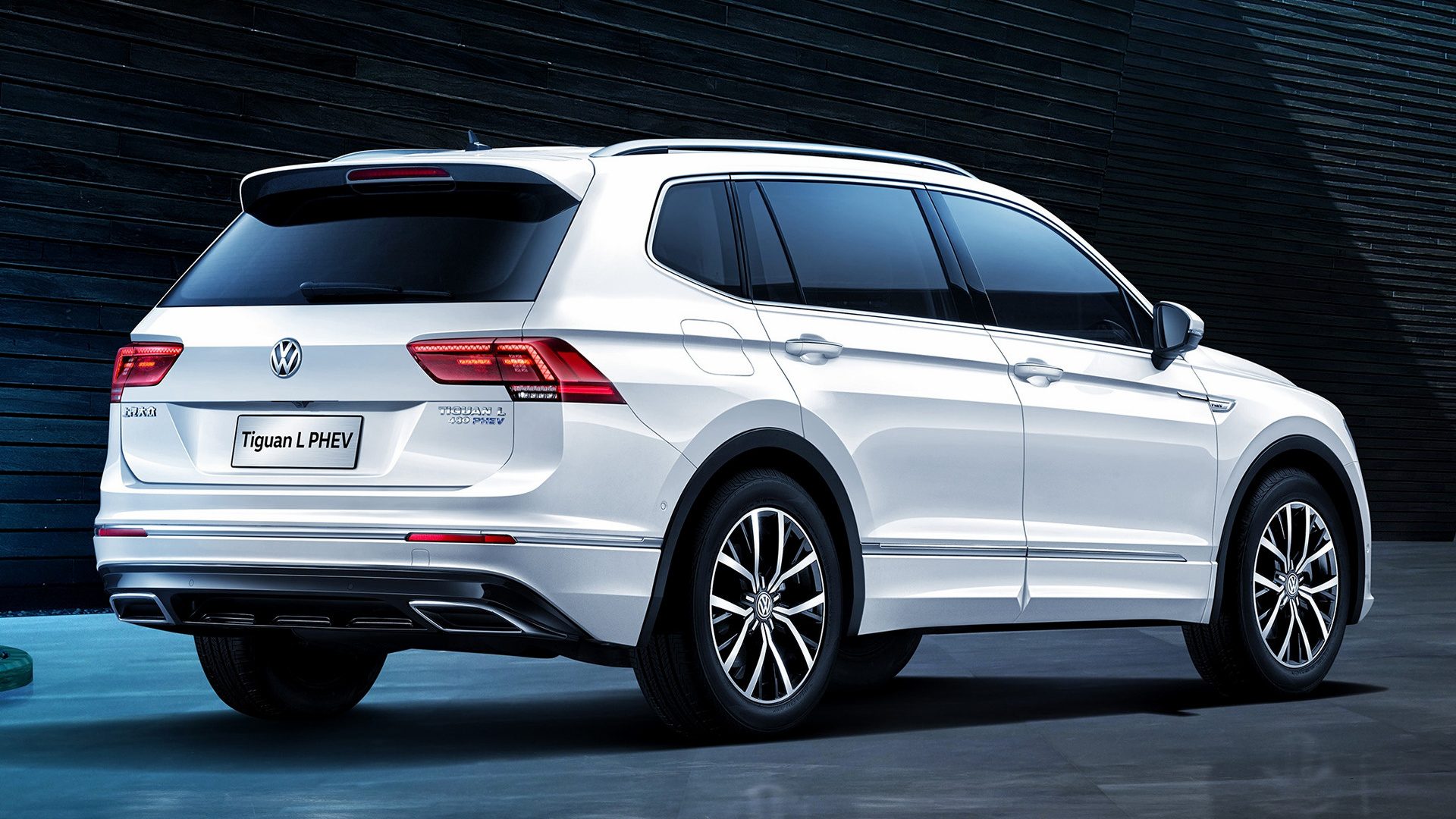 Volkswagen Tiguan L Phev Wallpapers