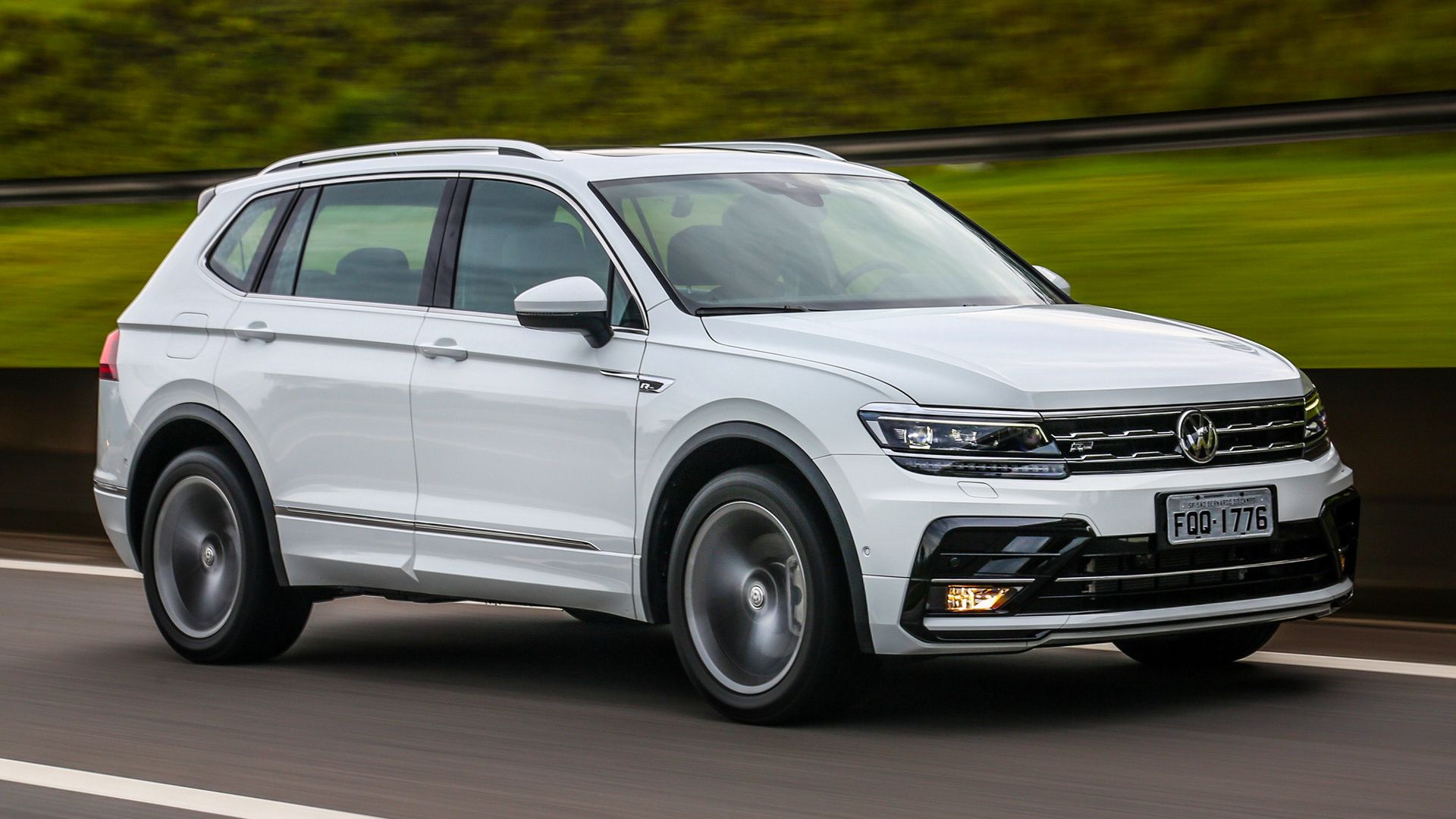 Volkswagen Tiguan L Phev Wallpapers