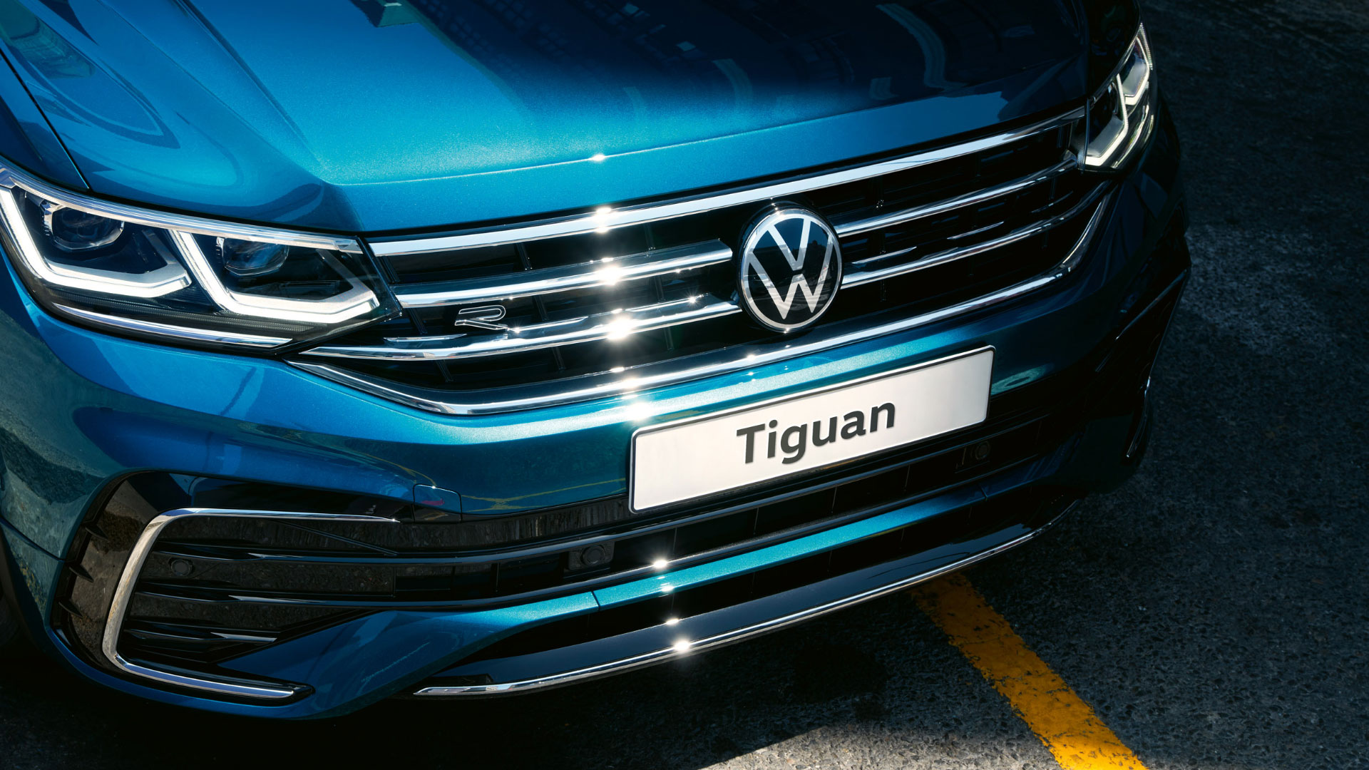 Volkswagen Tiguan R-Line Black Style Wallpapers