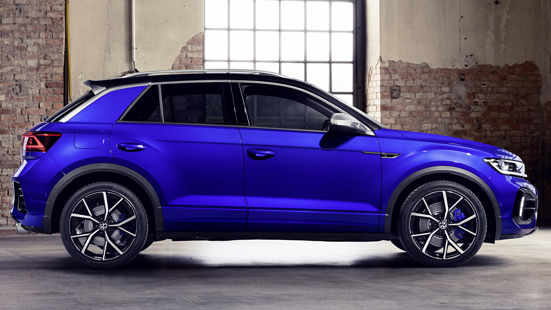 Volkswagen T-Roc R Wallpapers