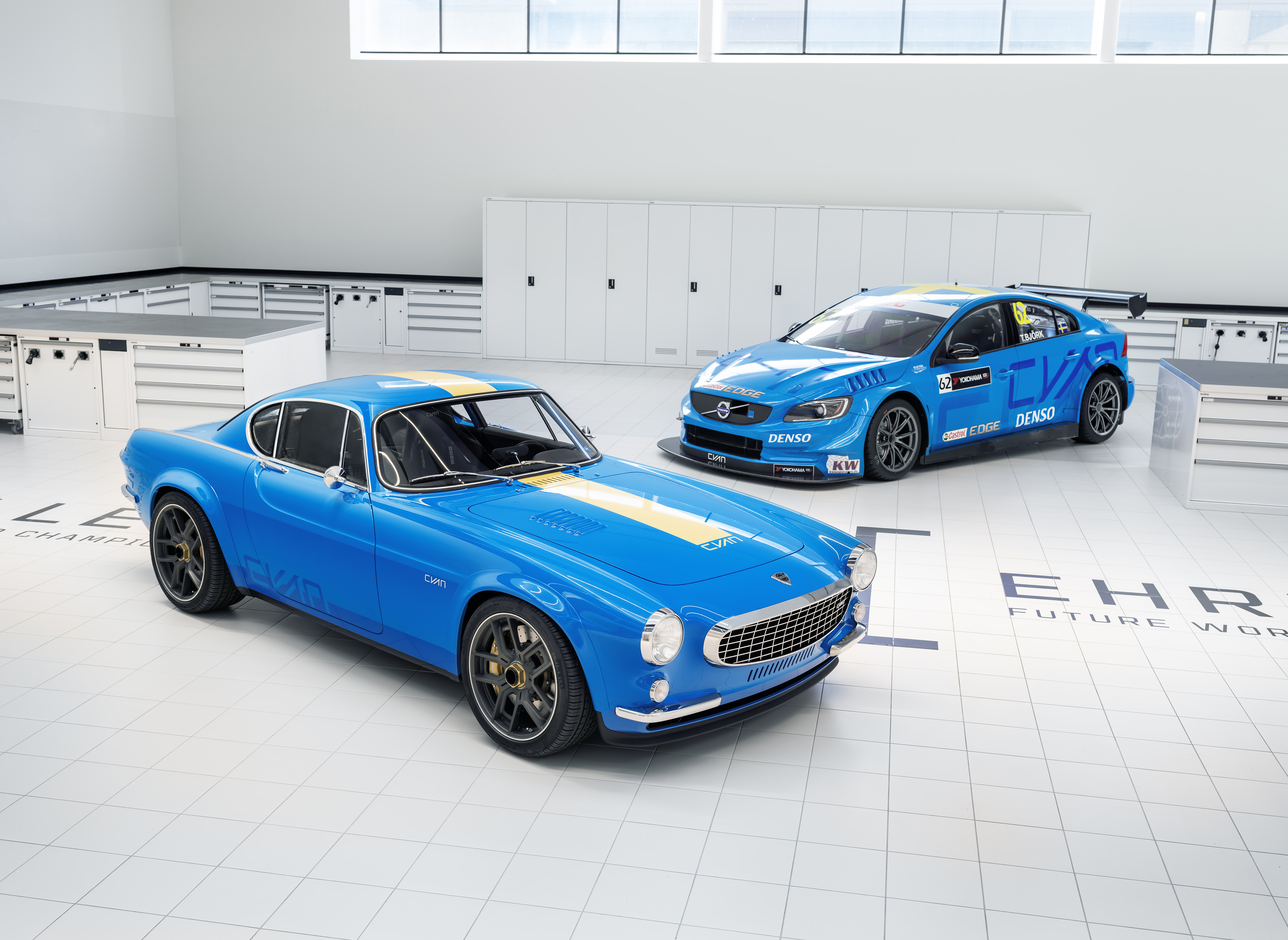 Volvo P1800 Cyan Wallpapers