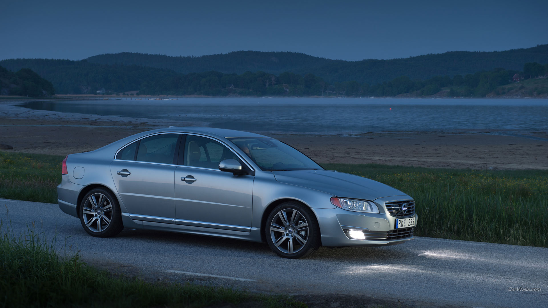 Volvo S80 Wallpapers