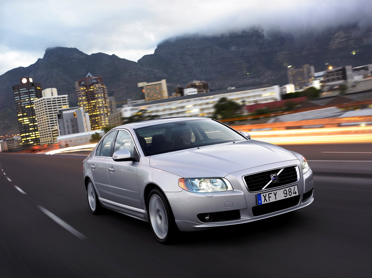 Volvo S80 Wallpapers