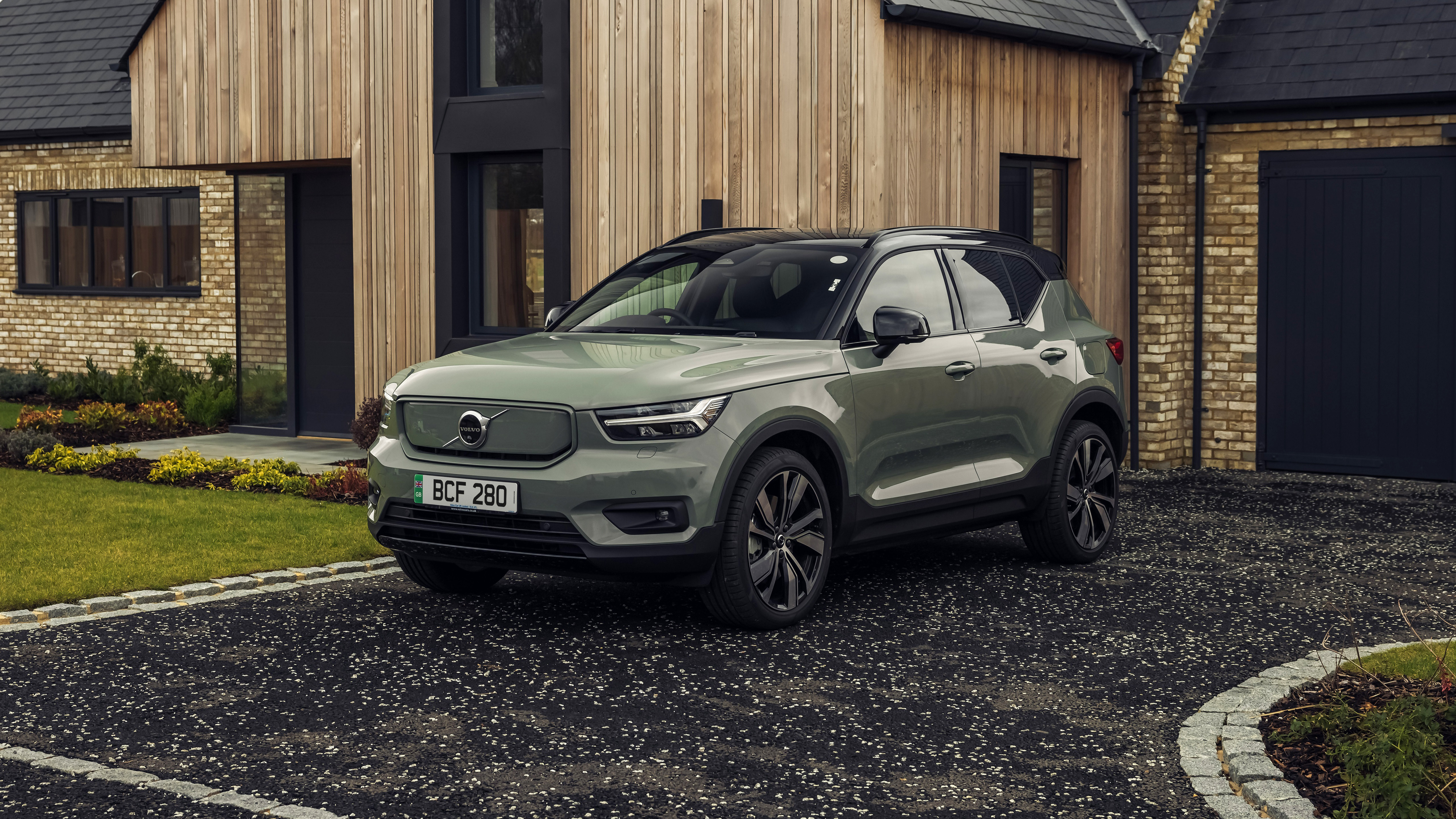 Volvo Xc40 Wallpapers