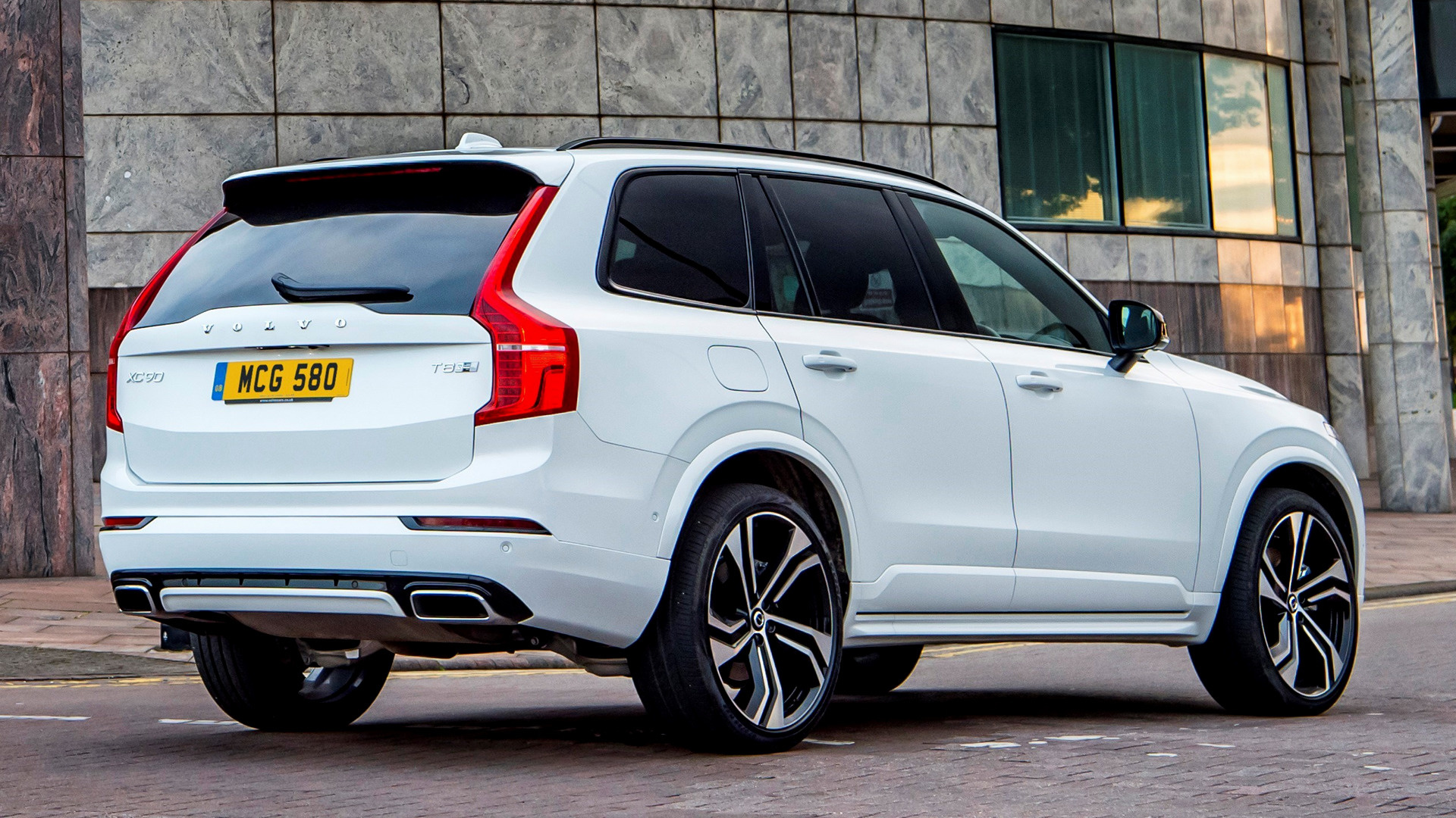 Volvo Xc90 Twin Engine R-Design Wallpapers