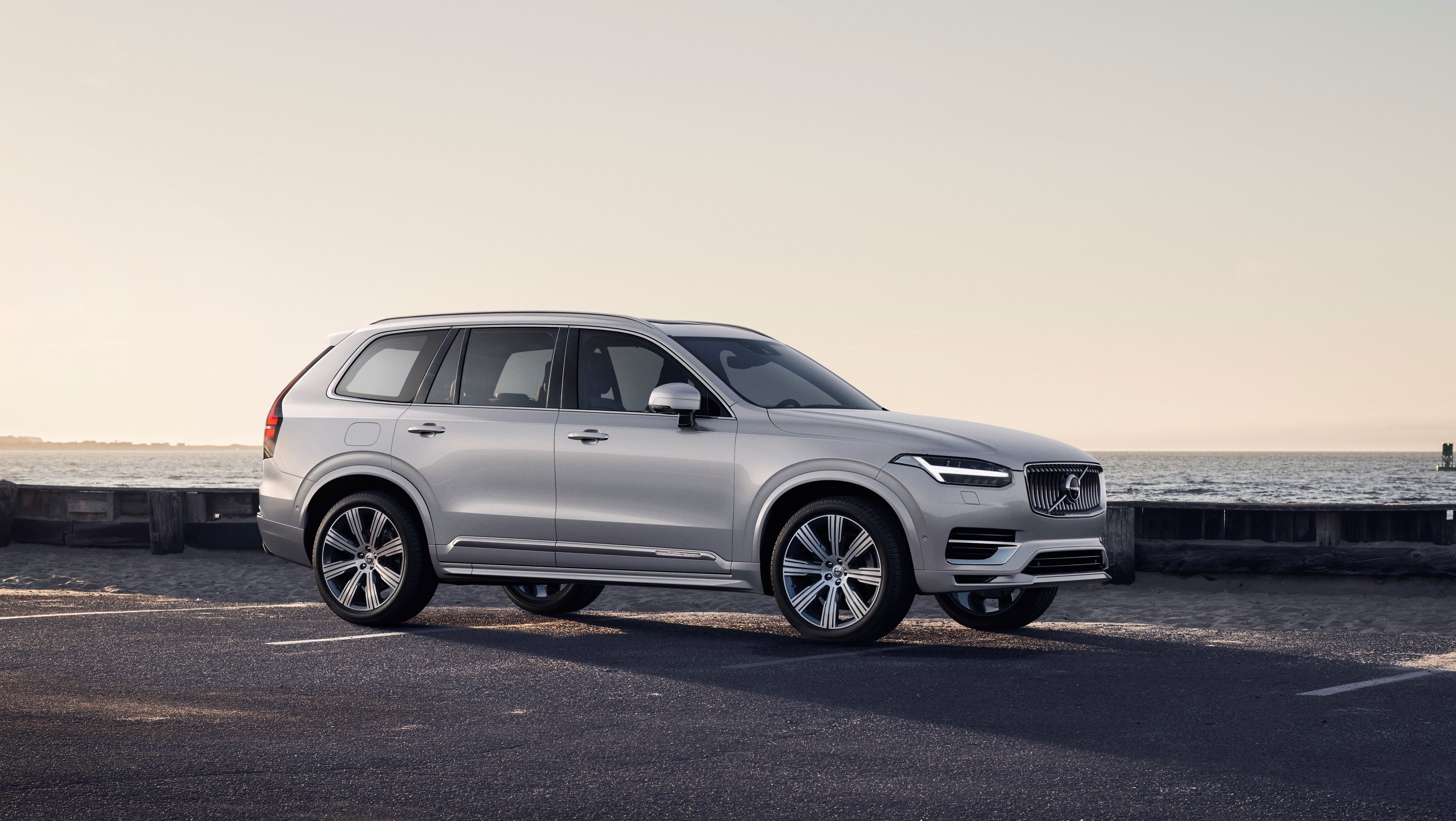 Volvo Xc90 Twin Engine R-Design Wallpapers