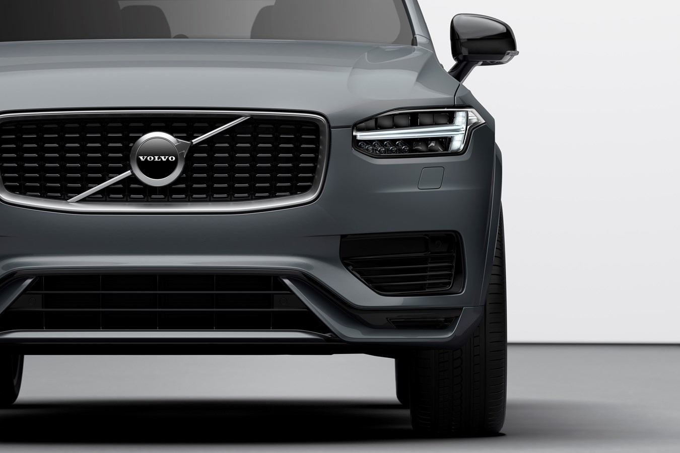 Volvo Xc90 Twin Engine R-Design Wallpapers