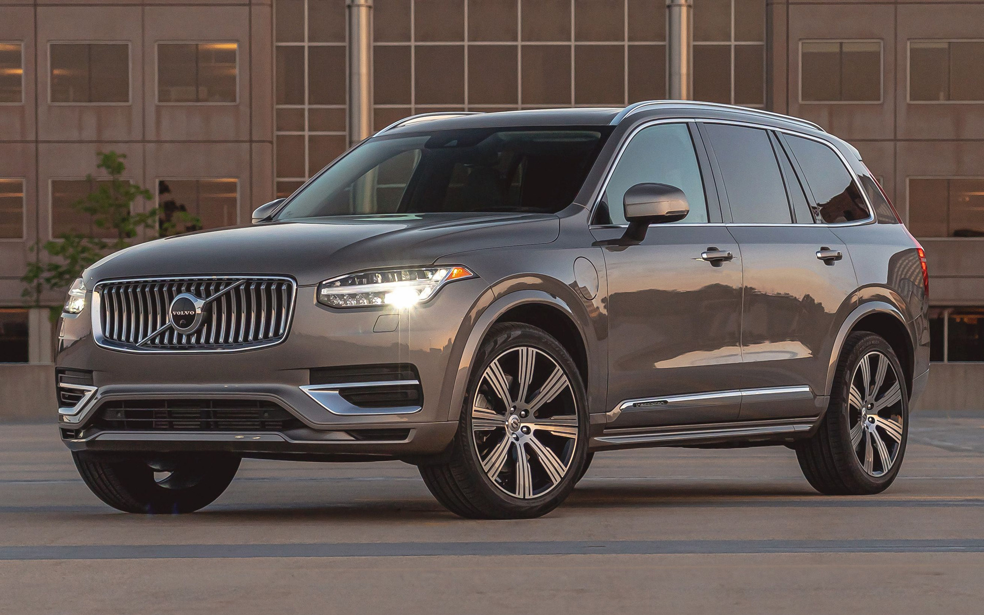 Volvo Xc90 Twin Engine R-Design Wallpapers