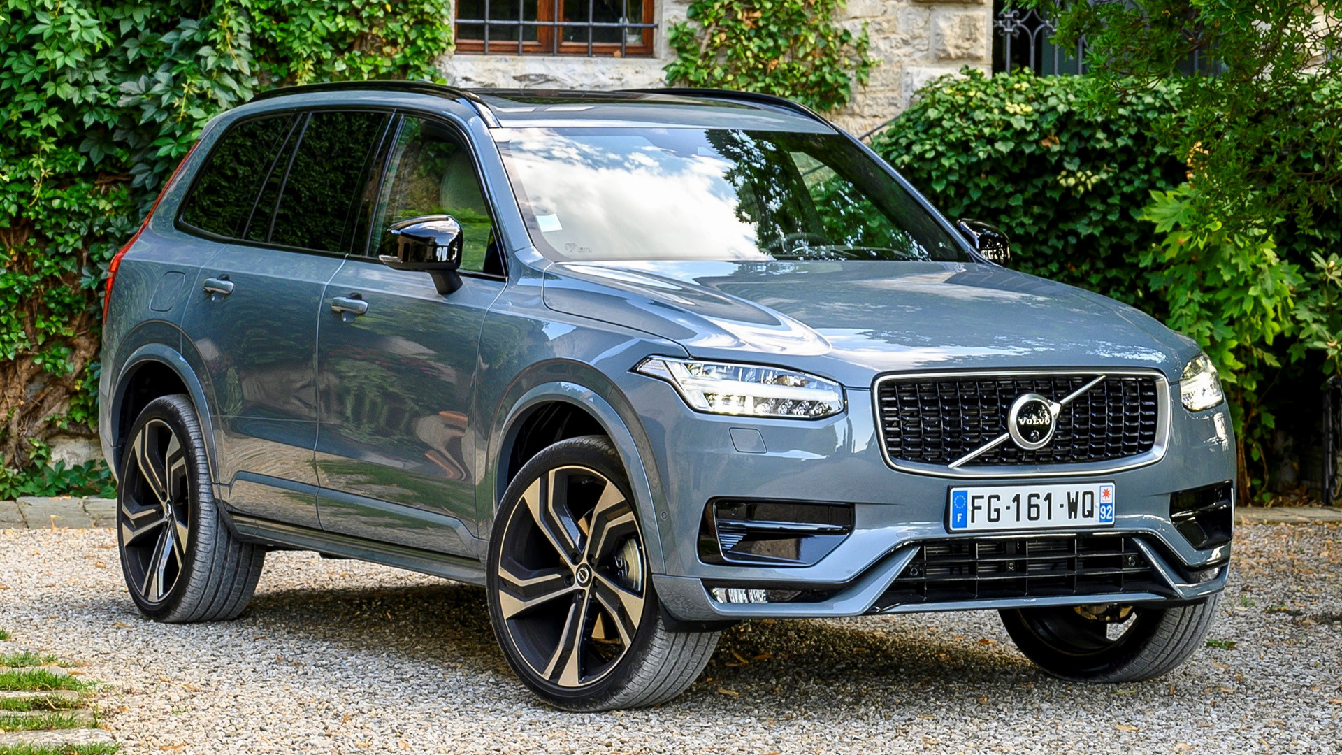 Volvo Xc90 Twin Engine R-Design Wallpapers