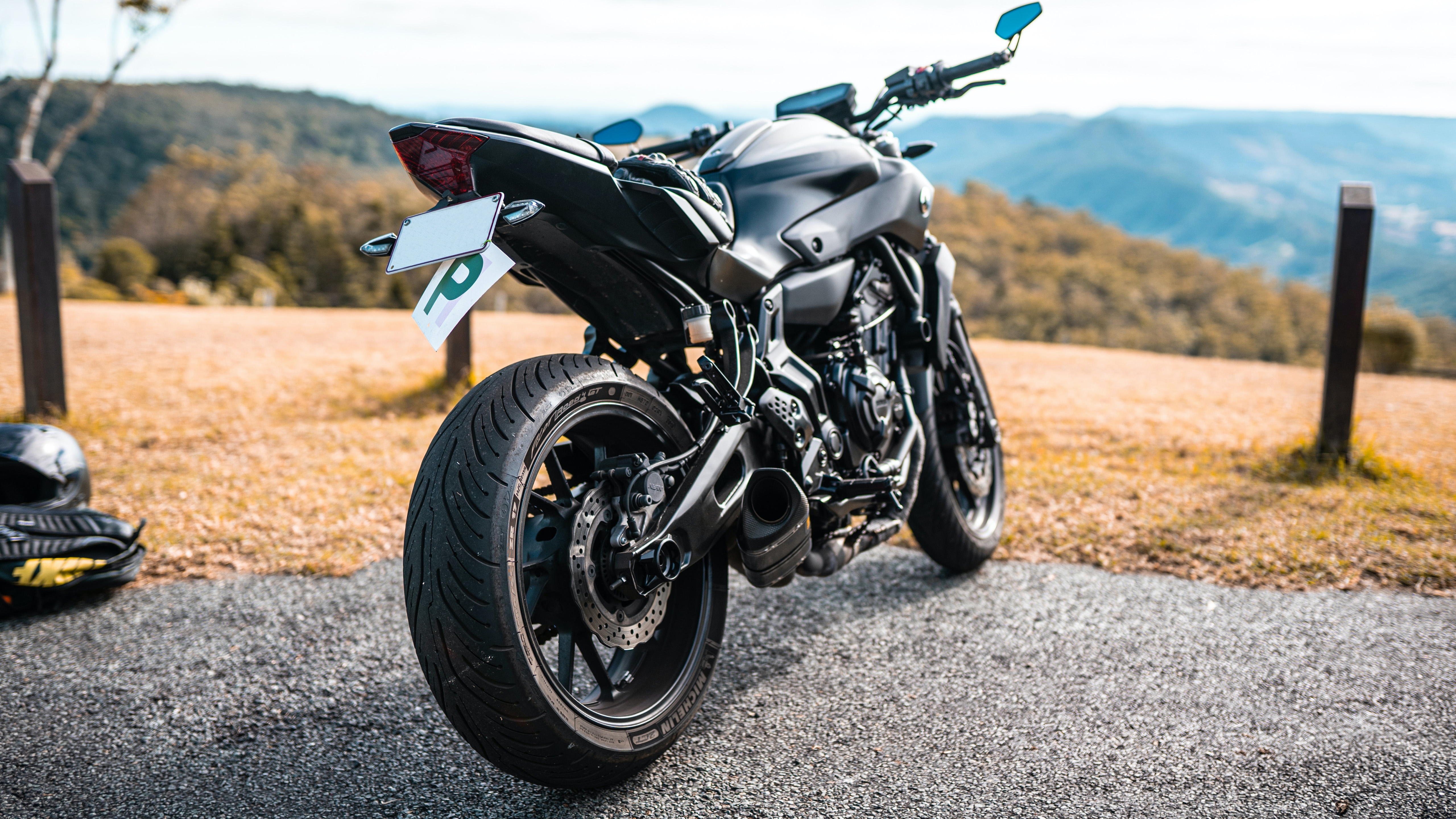 Yamaha Fz8 Wallpapers