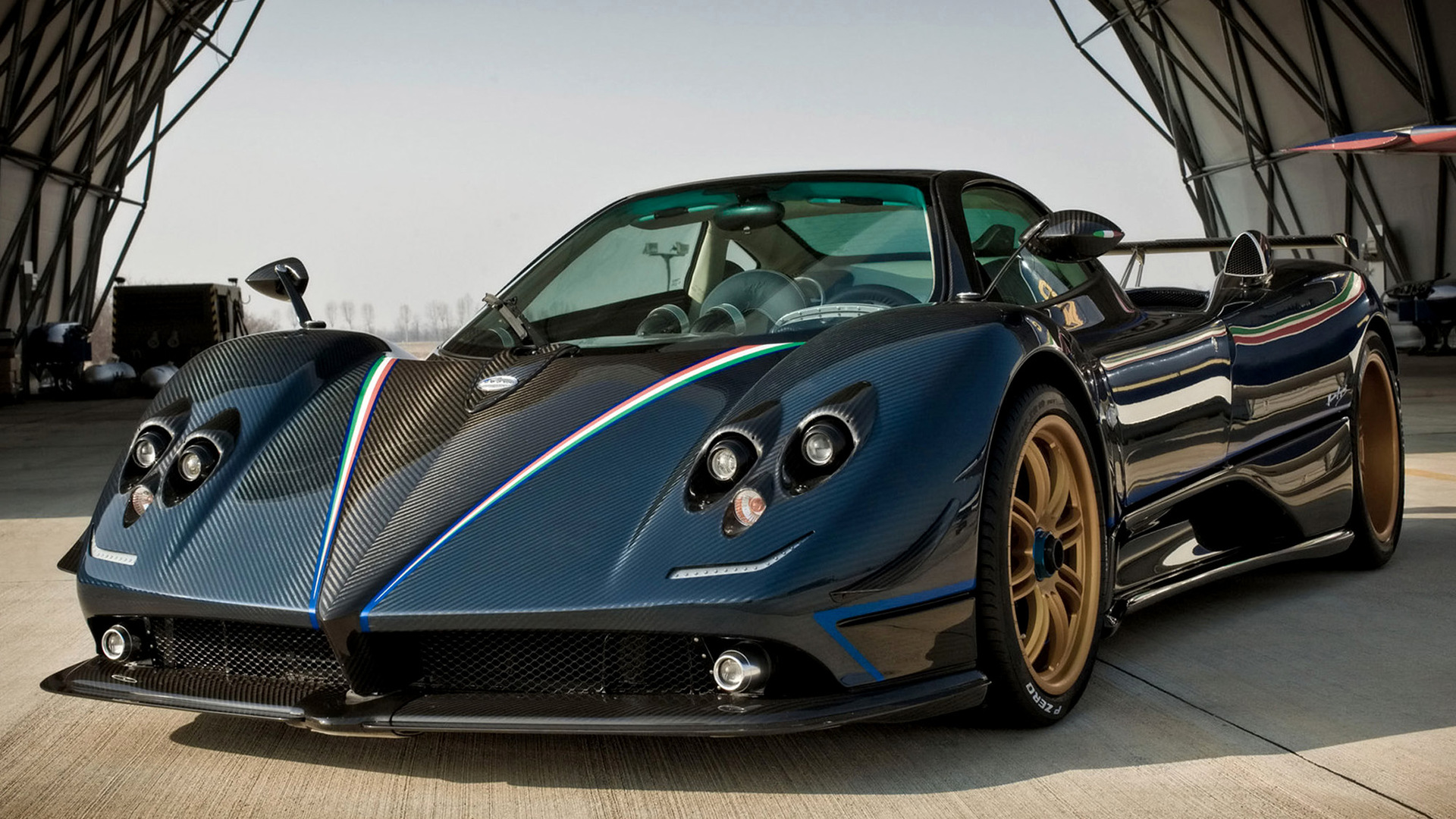 Zonda Tricolore Wallpapers