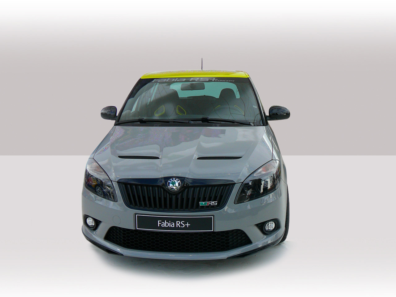 Е Koda Fabia Wallpapers