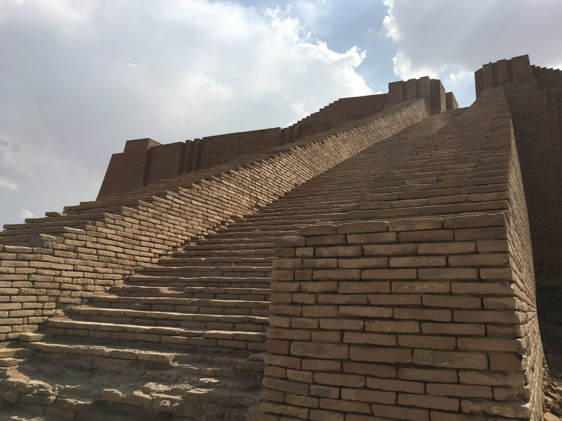 Ziggurat Wallpapers