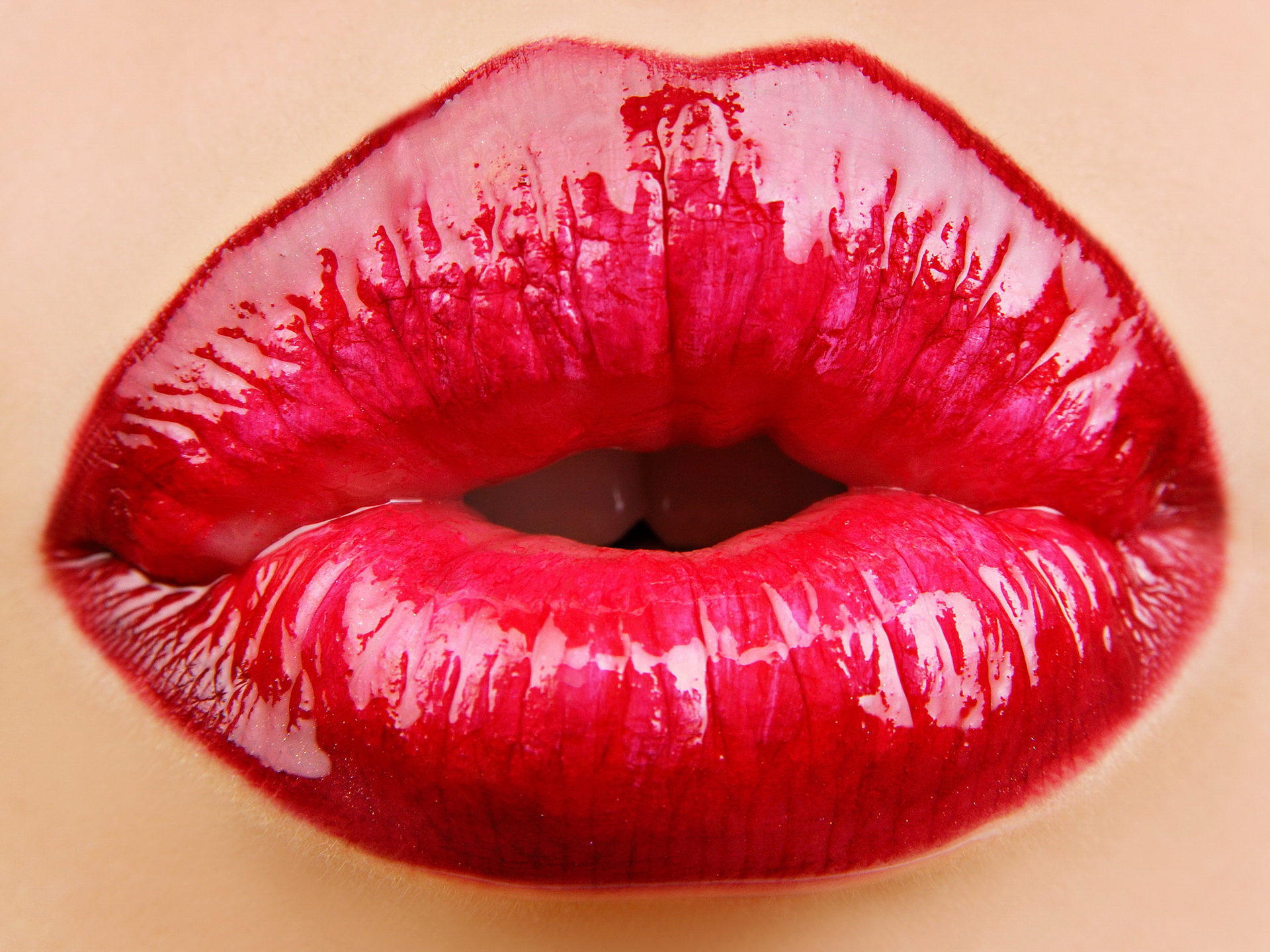 Lips Wallpapers