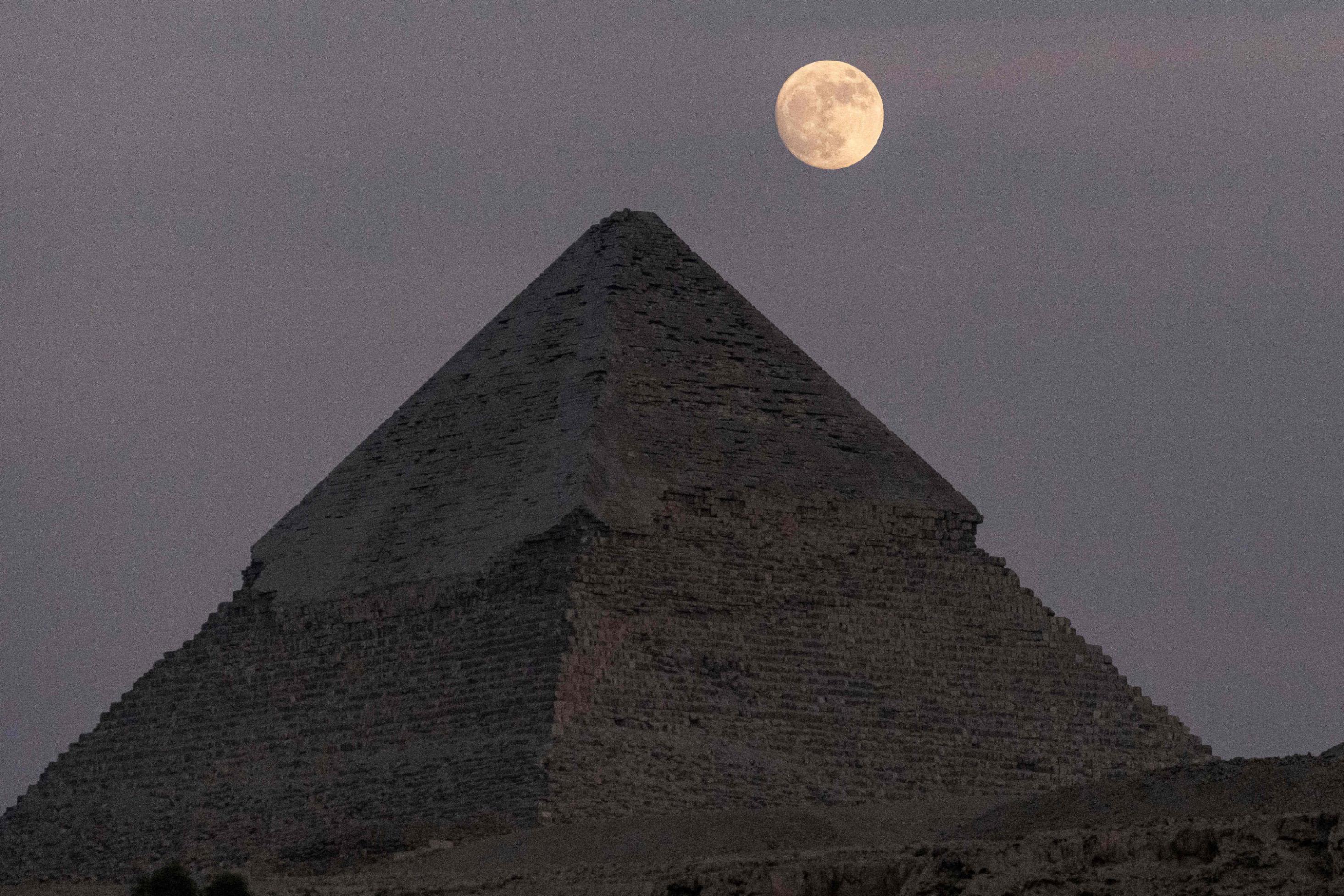 Man Watching Moon Rising Over Mountains
 Wallpapers