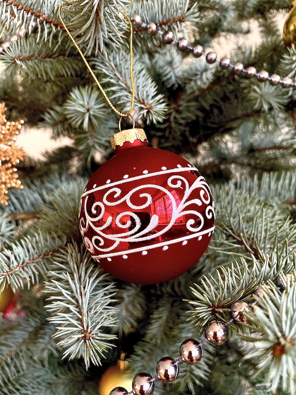 Christmas Ornaments Wallpapers