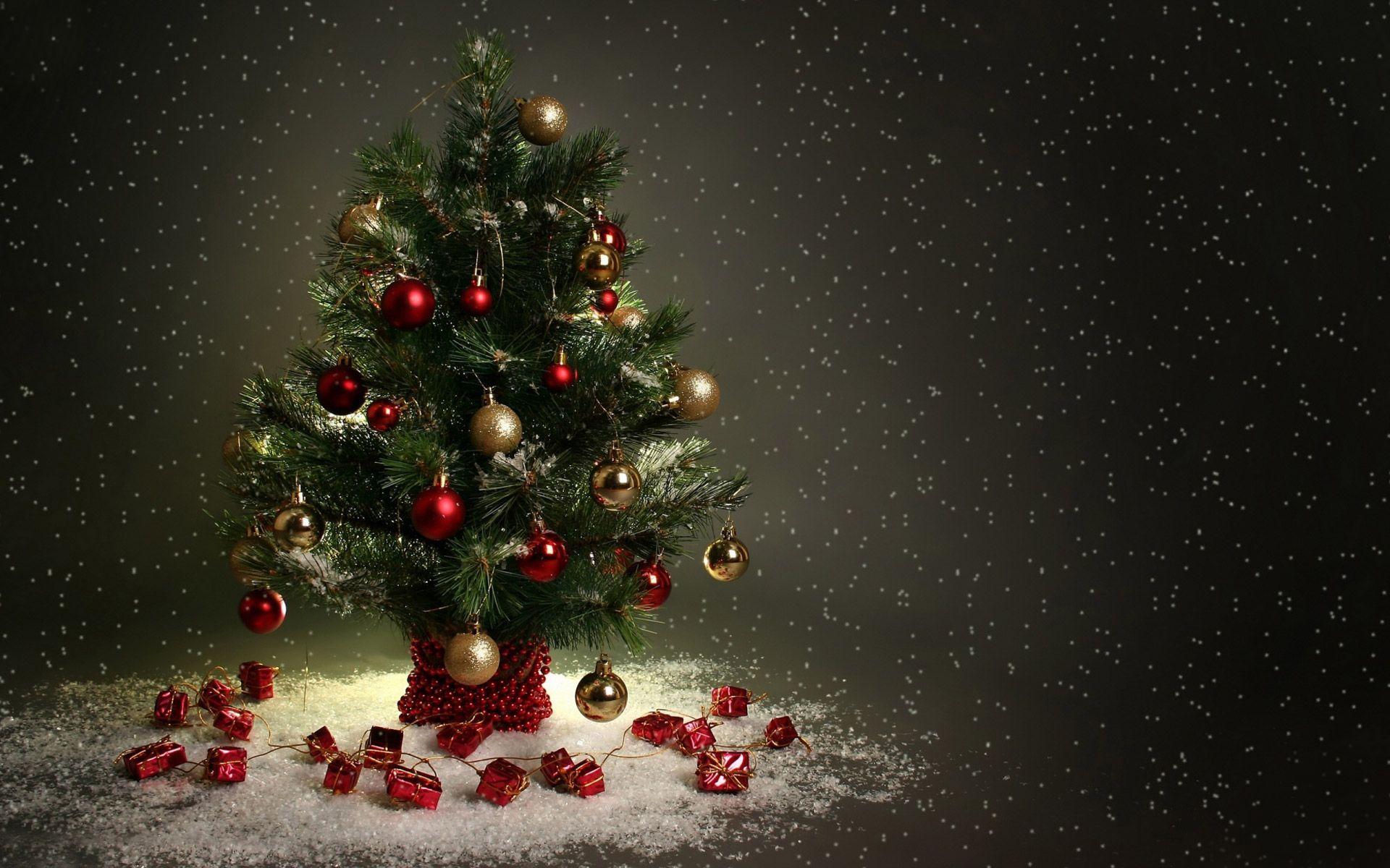 Christmas Tree Wallpapers