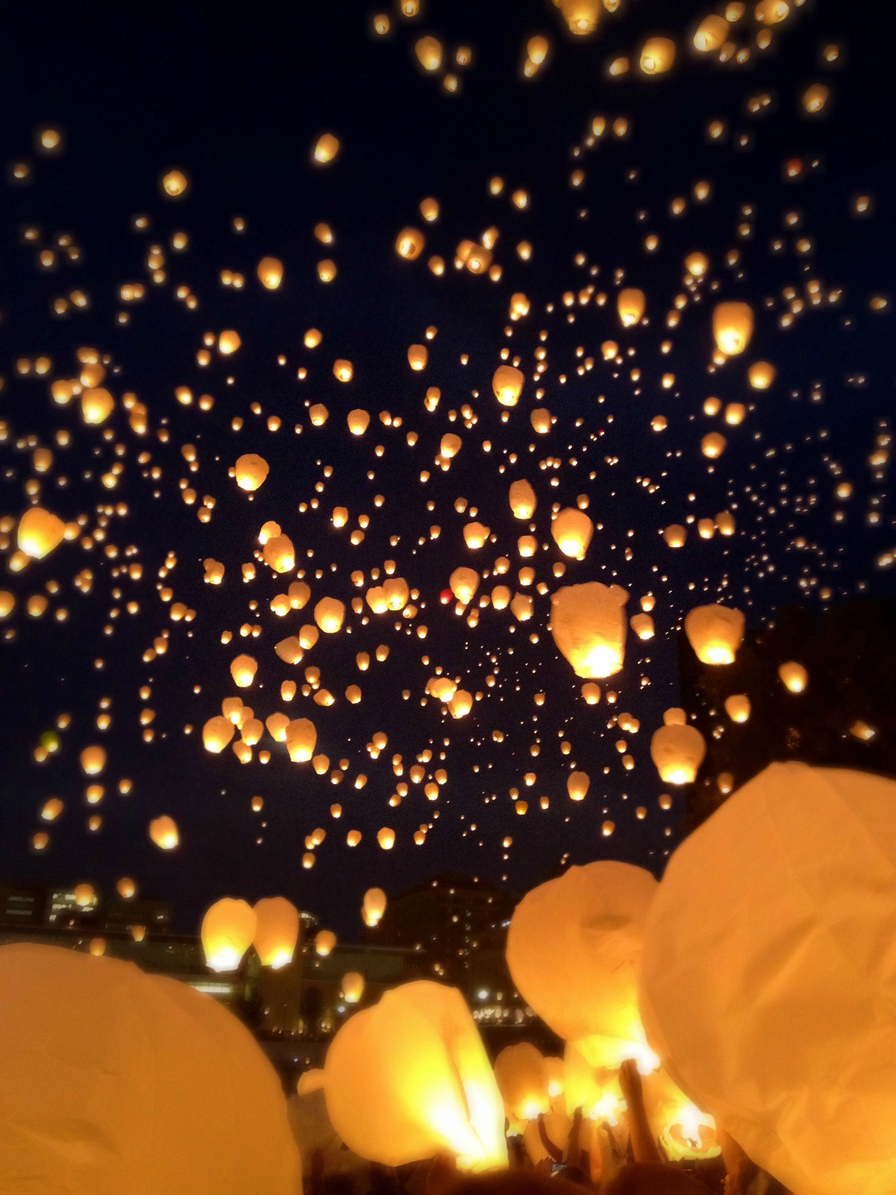 Floating Lanterns Festival Wallpapers