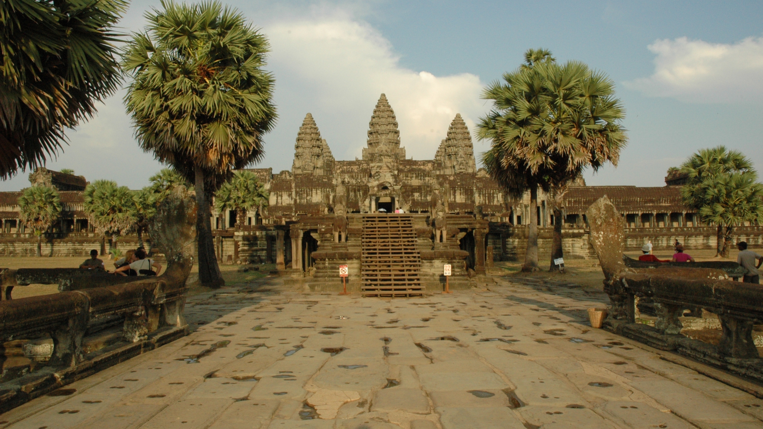 Angkor Thom Wallpapers