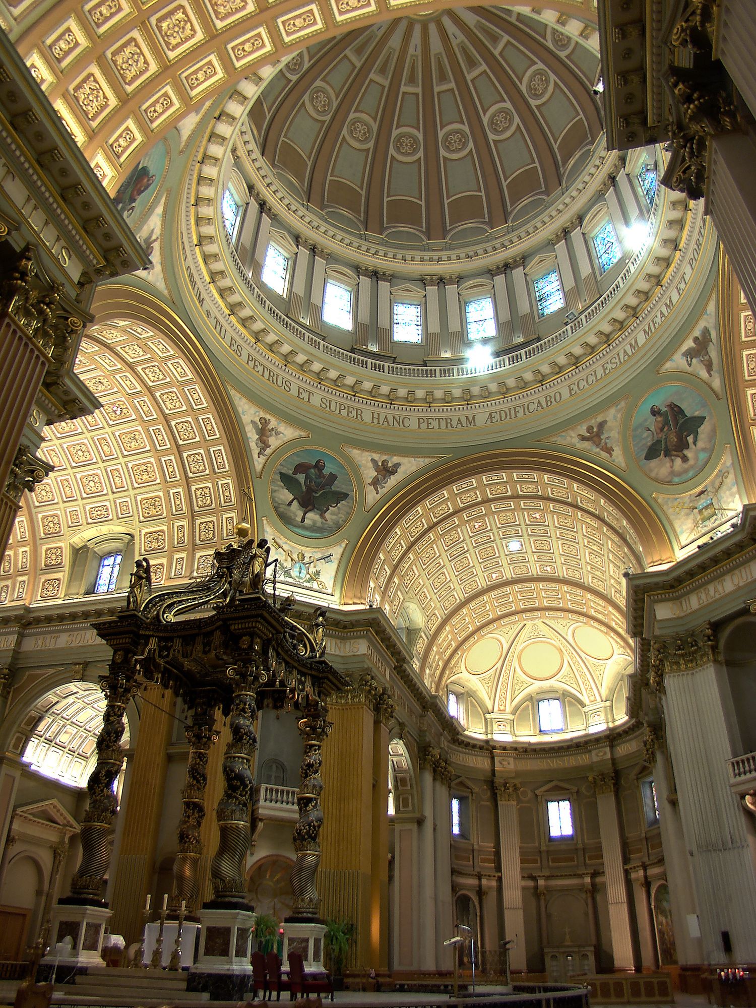 Basilique-Cathedrale Marie-Reine Du Monde In Montreal Wallpapers