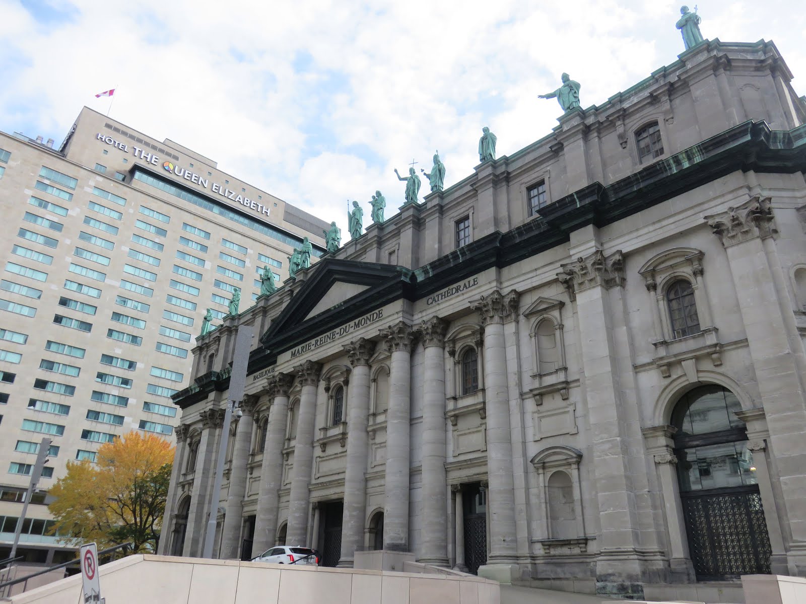 Basilique-Cathedrale Marie-Reine Du Monde In Montreal Wallpapers