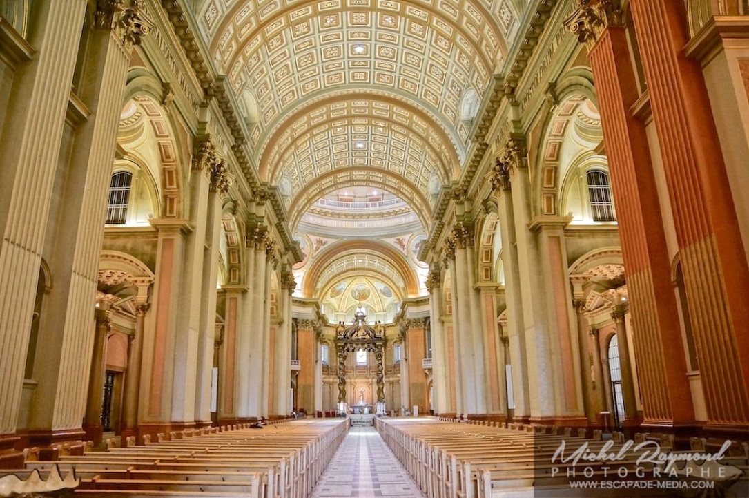 Basilique-Cathedrale Marie-Reine Du Monde In Montreal Wallpapers