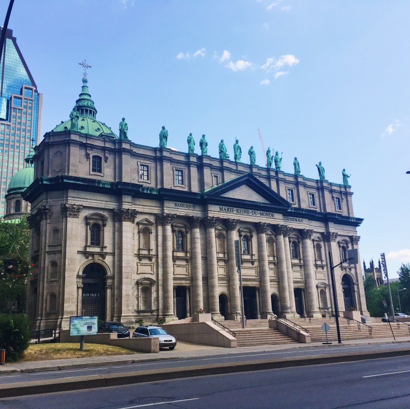 Basilique-Cathedrale Marie-Reine Du Monde In Montreal Wallpapers