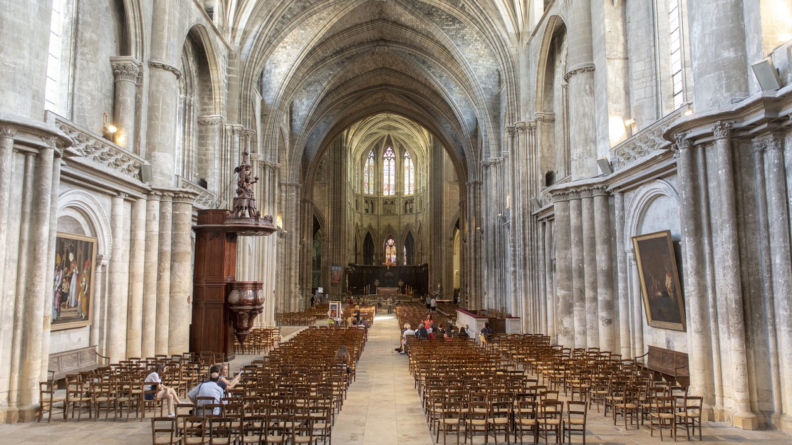 Bordeaux Cathedral Wallpapers