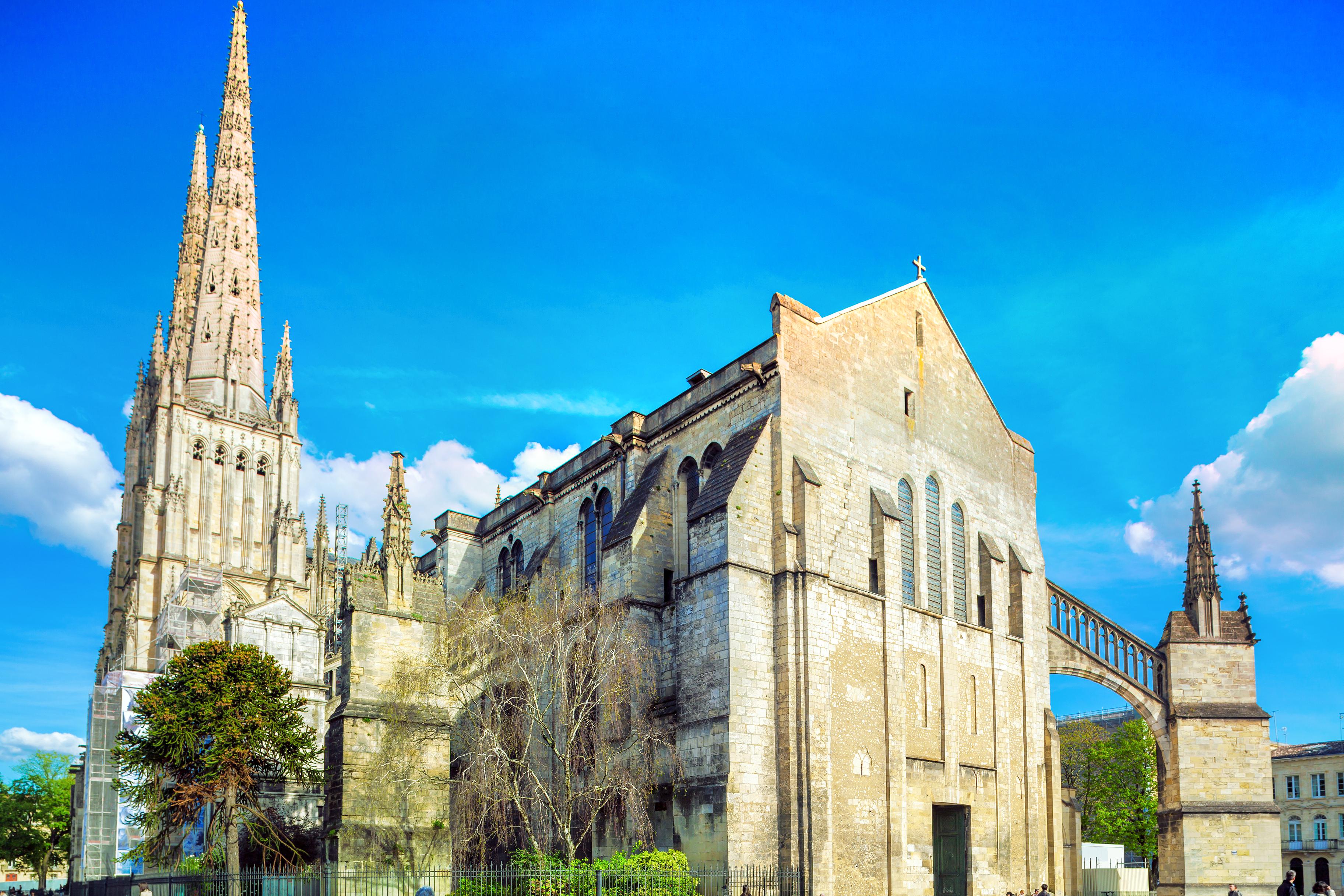 Bordeaux Cathedral Wallpapers