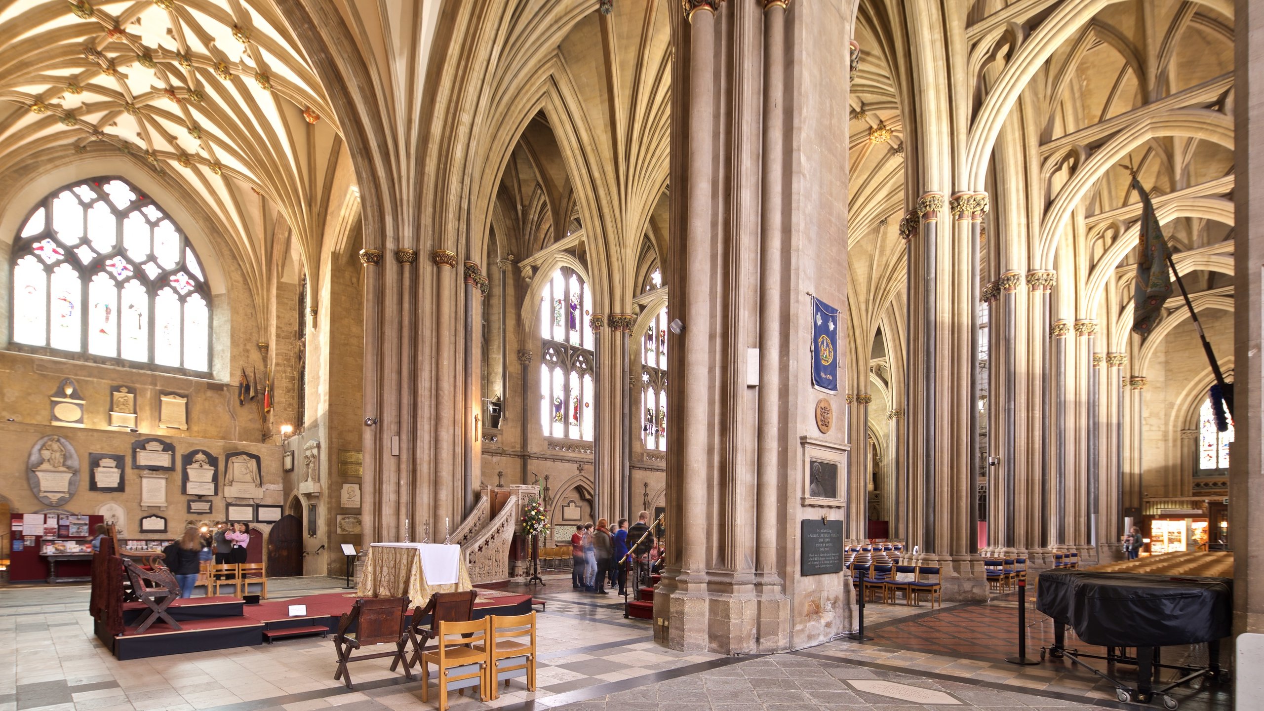 Bristol Cathedral Wallpapers