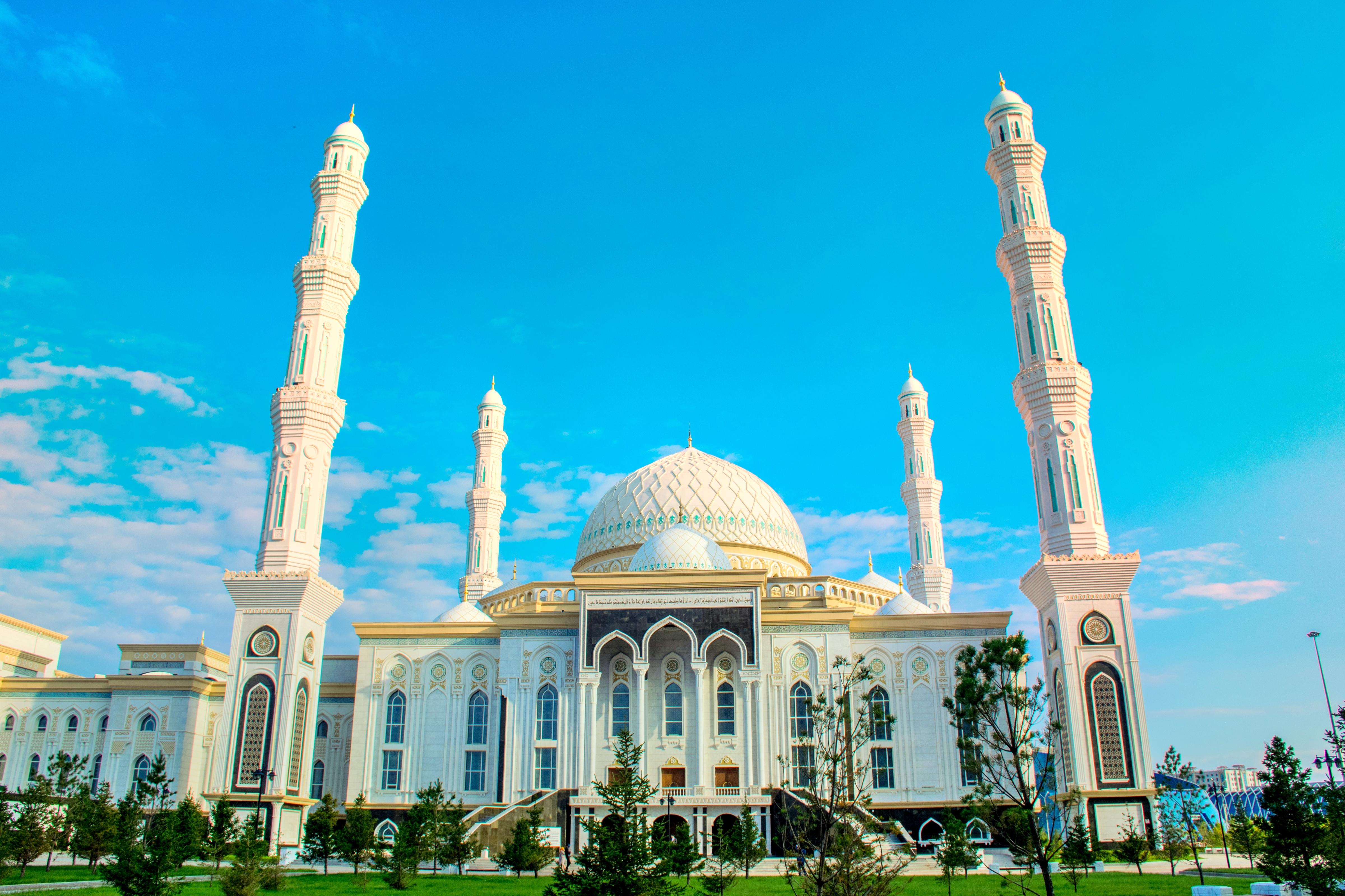 Hazrat Sultan Mosque Wallpapers