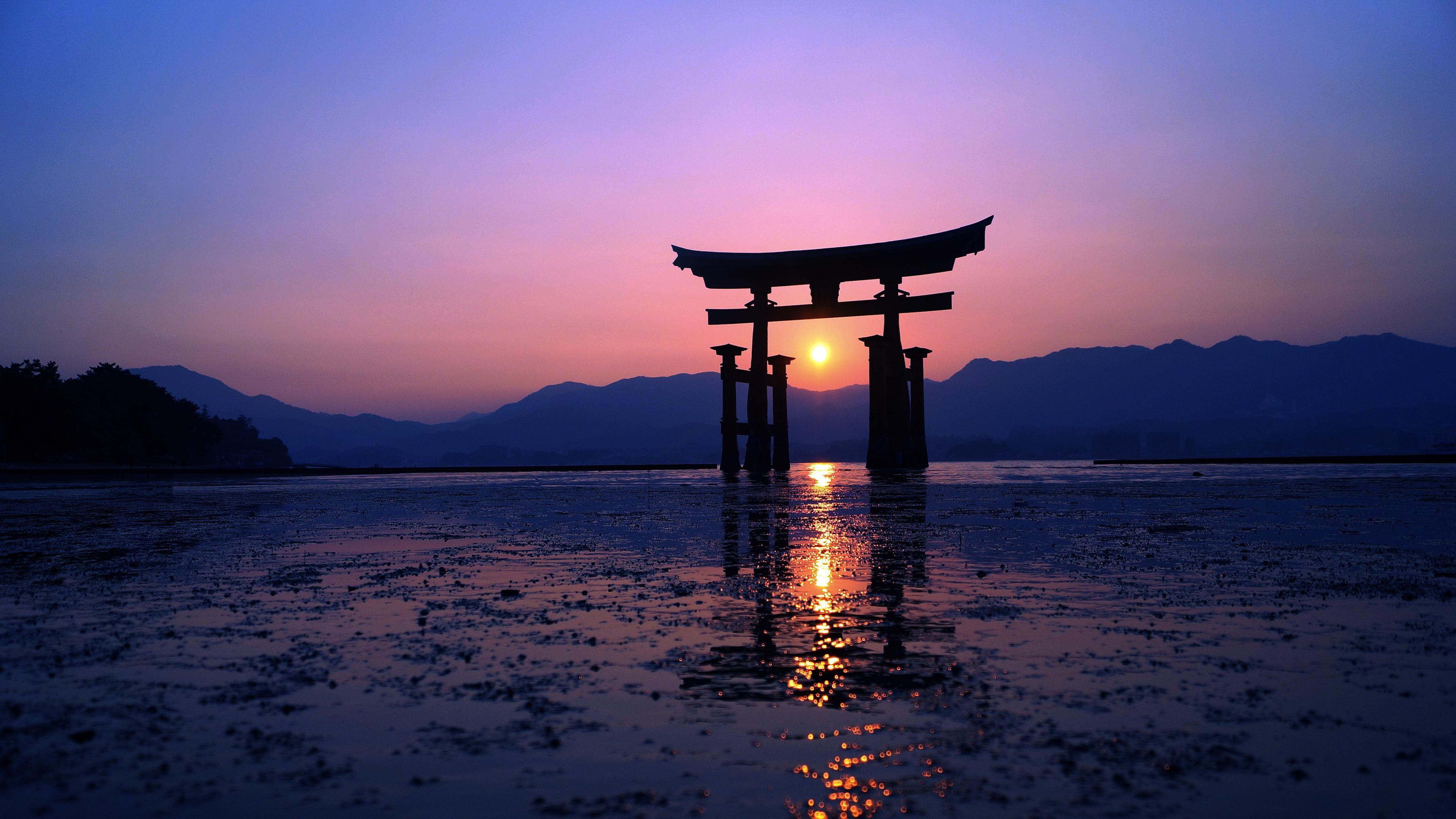 Itsukushima Gate Wallpapers