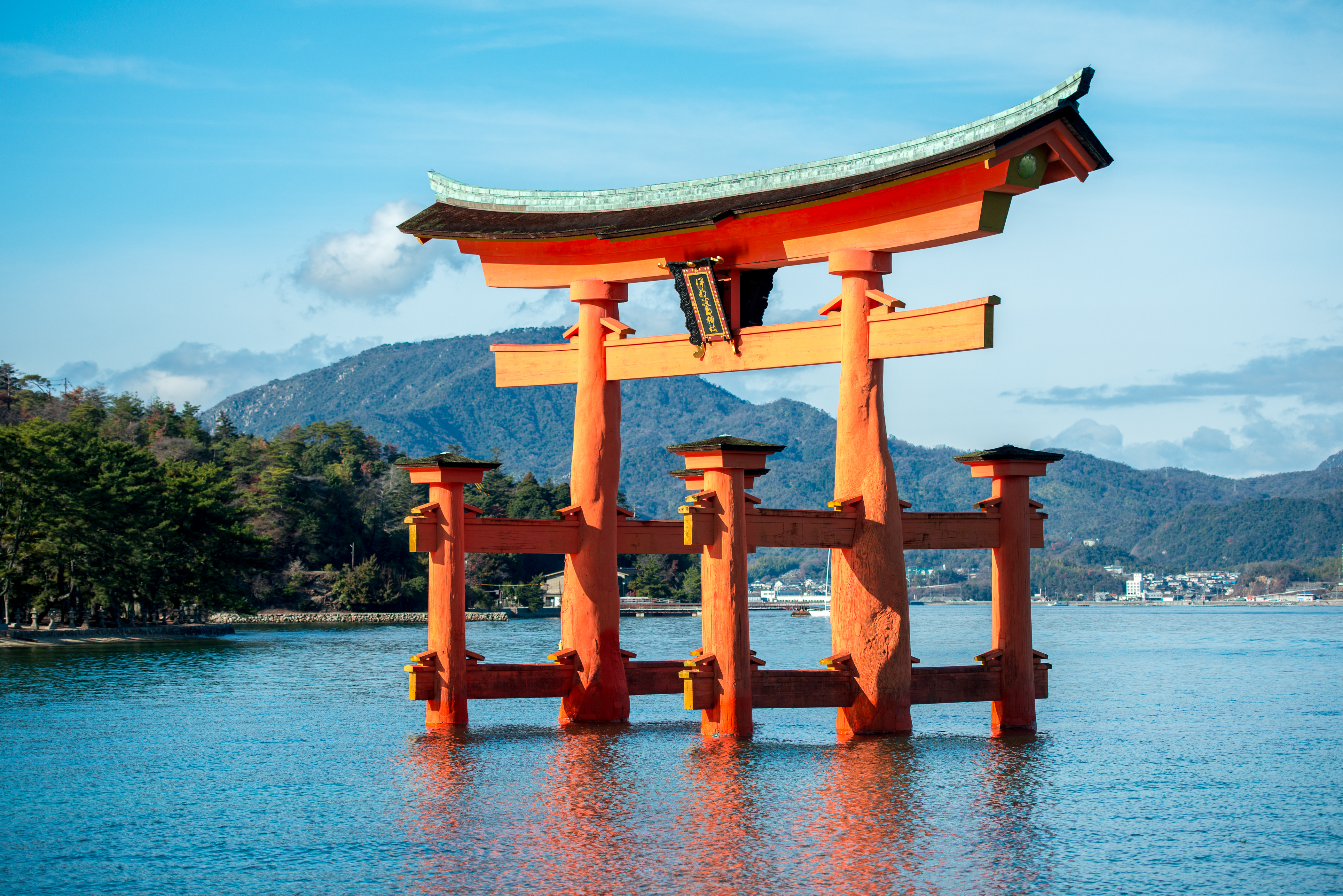 Itsukushima Gate Wallpapers