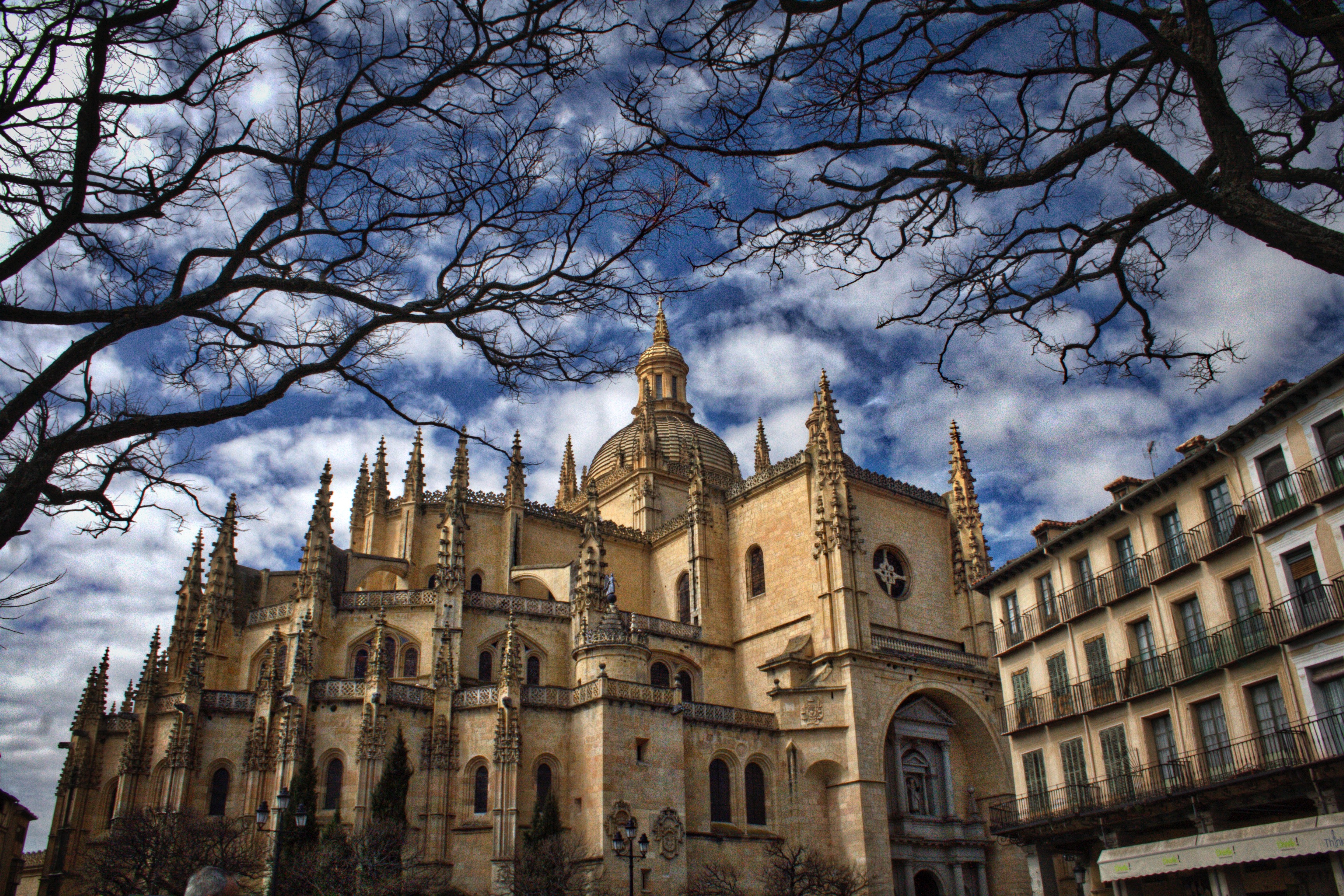 Segovia Cathedral Wallpapers