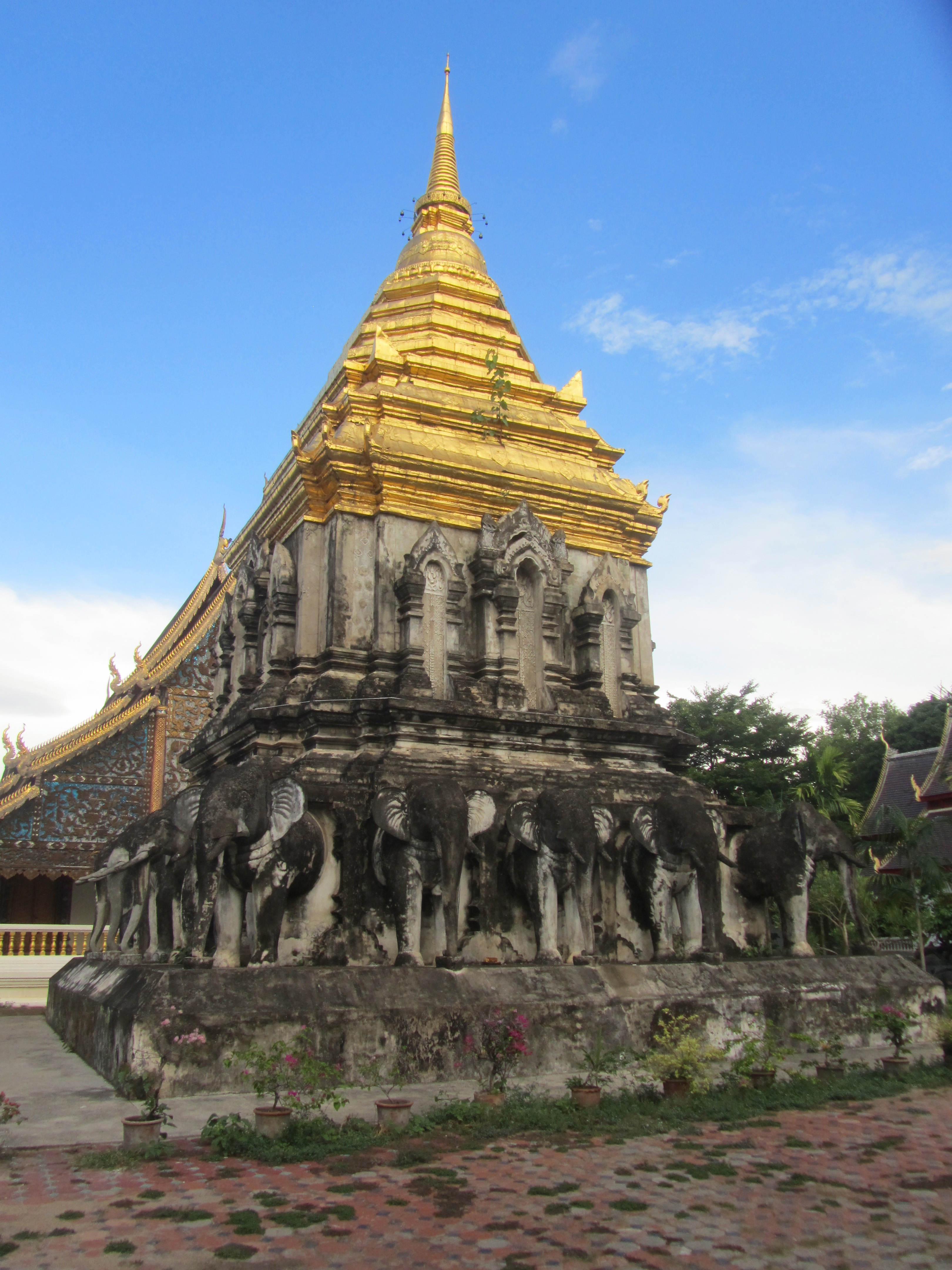 Wat Chiang Man Wallpapers