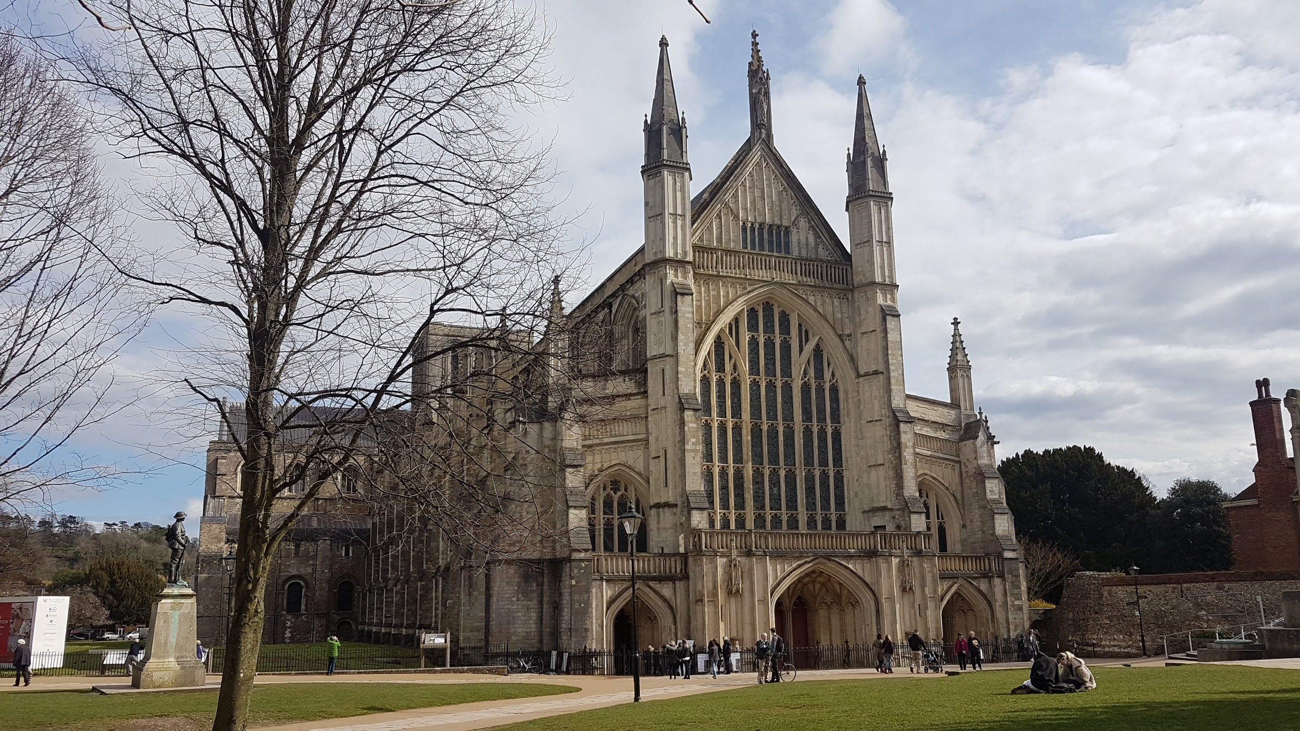Winchester Cathedral Wallpapers