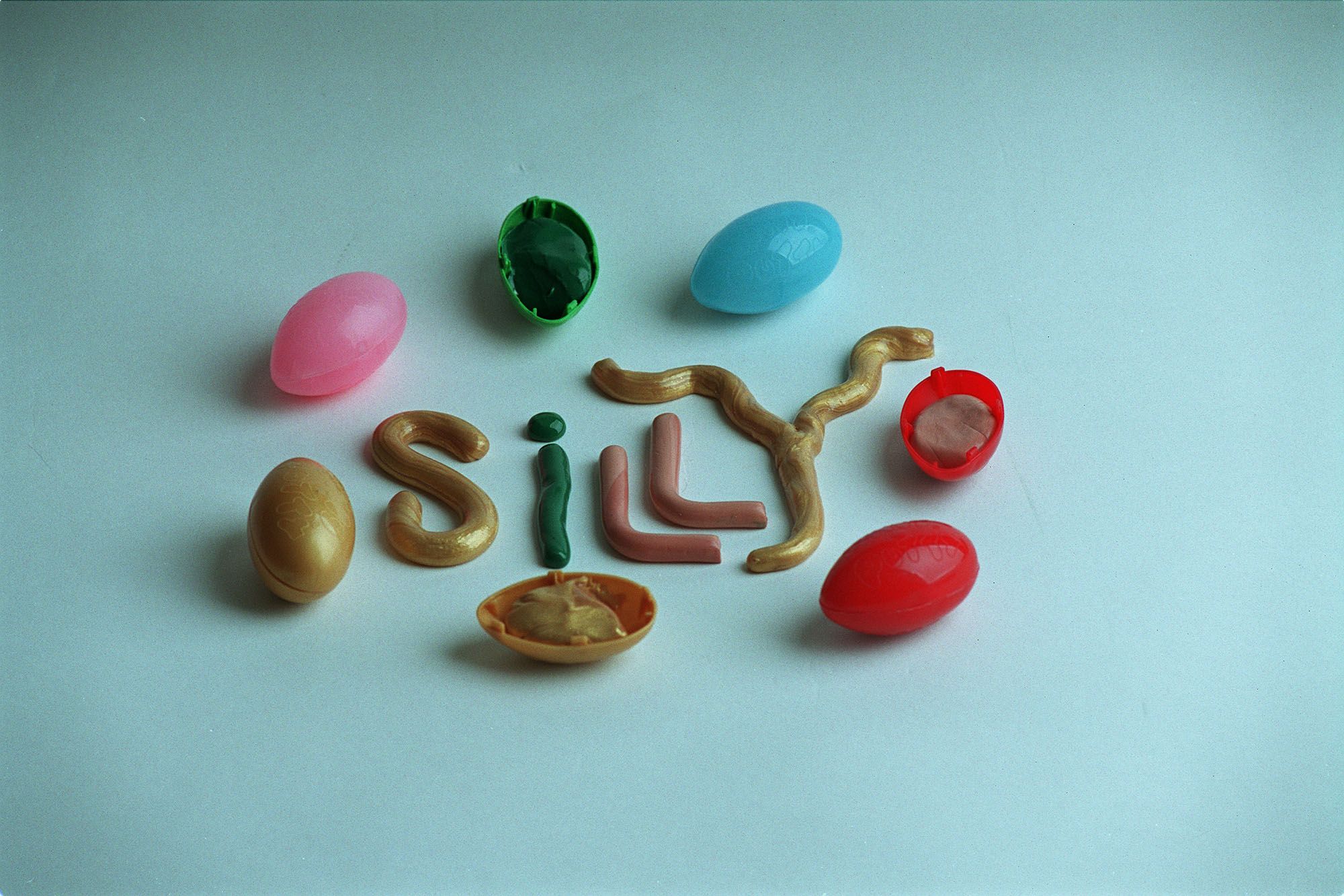 Silly Putty Wallpapers