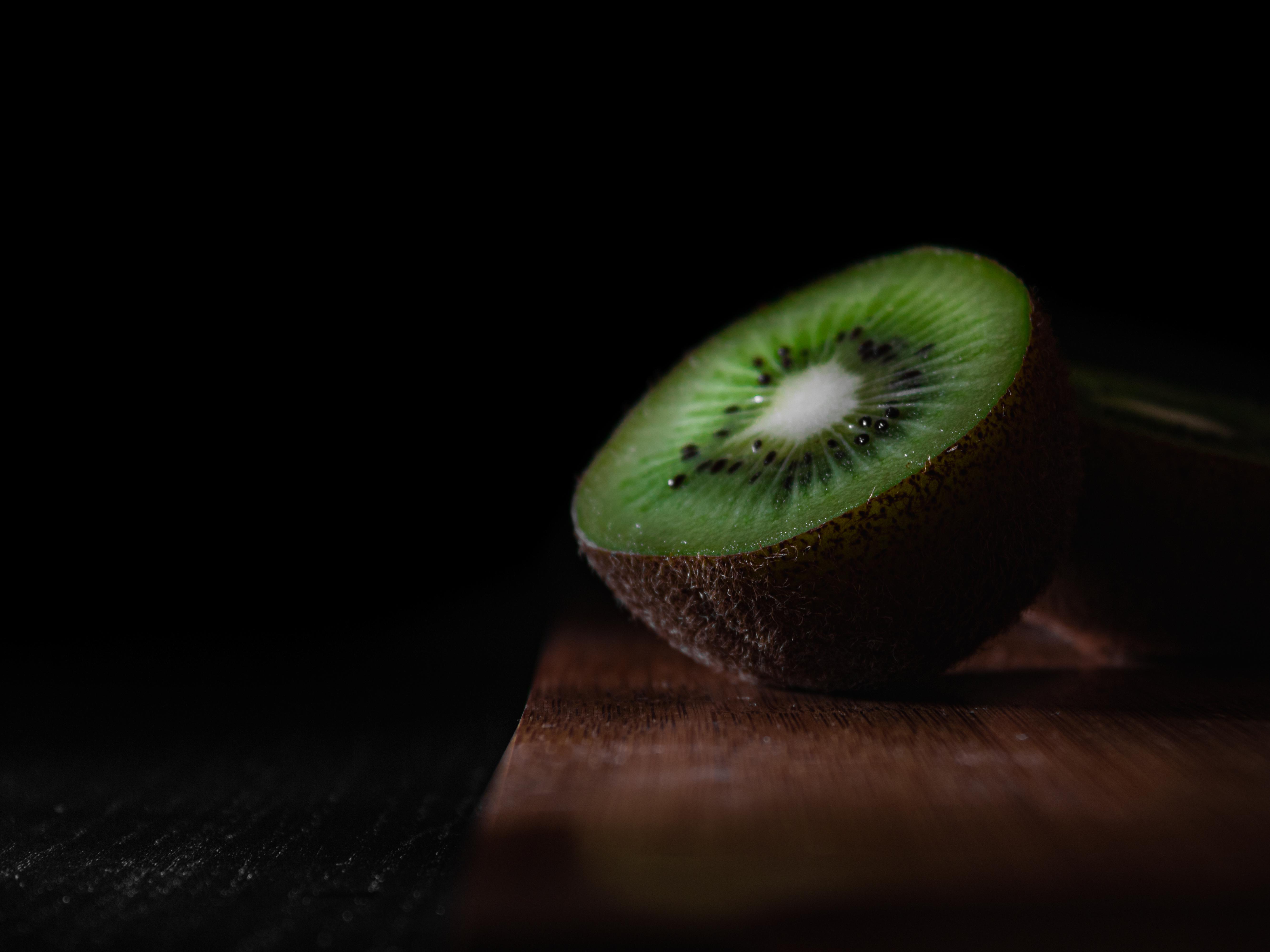 Kiwi Wallpapers