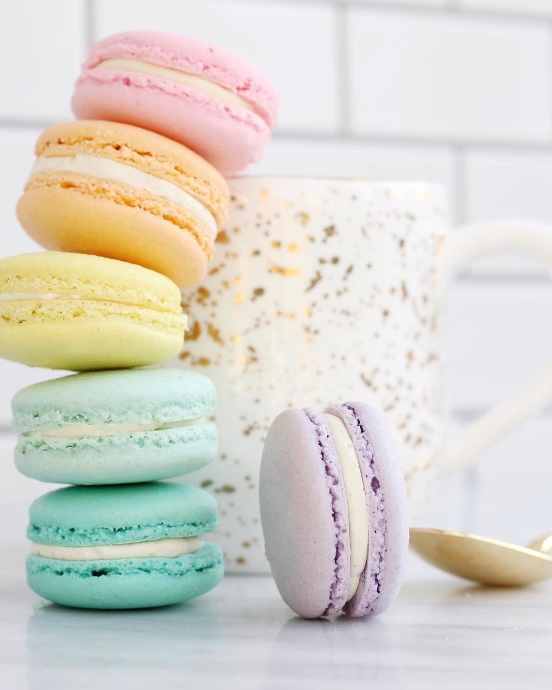 Macaron Wallpapers