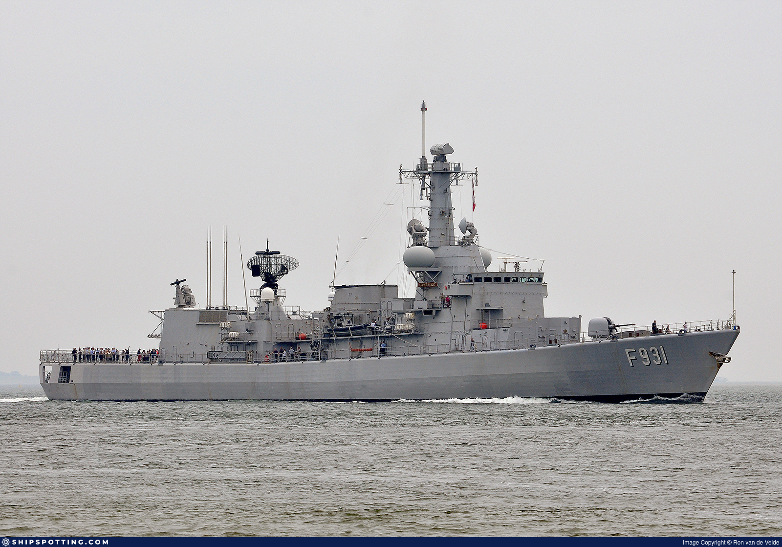 Belgian Frigate Louise-Marie (F931) Wallpapers