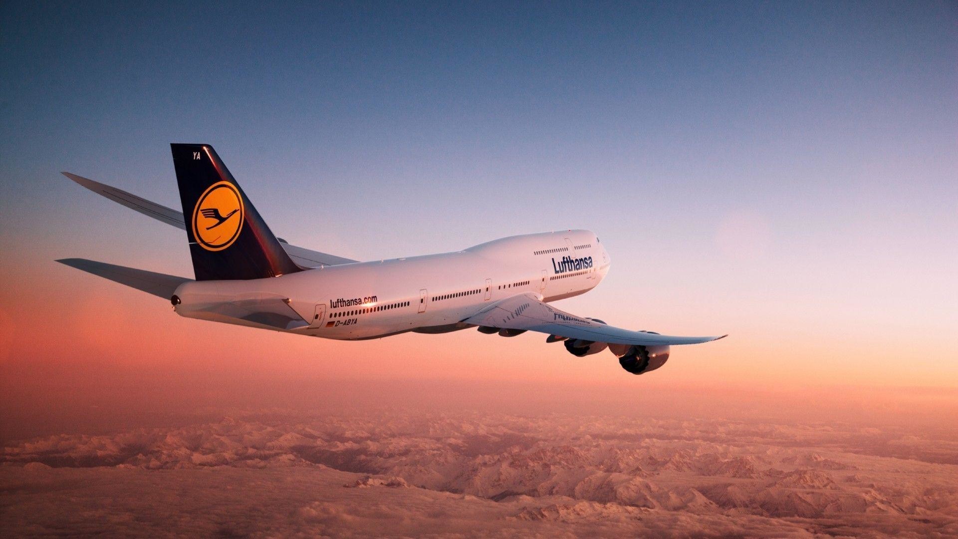 Boeing 747-400F Wallpapers