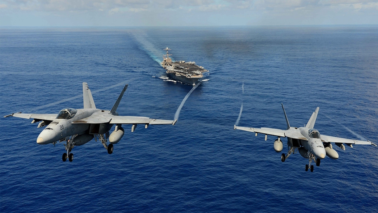 Boeing F/A-18E/F Super Hornet Wallpapers