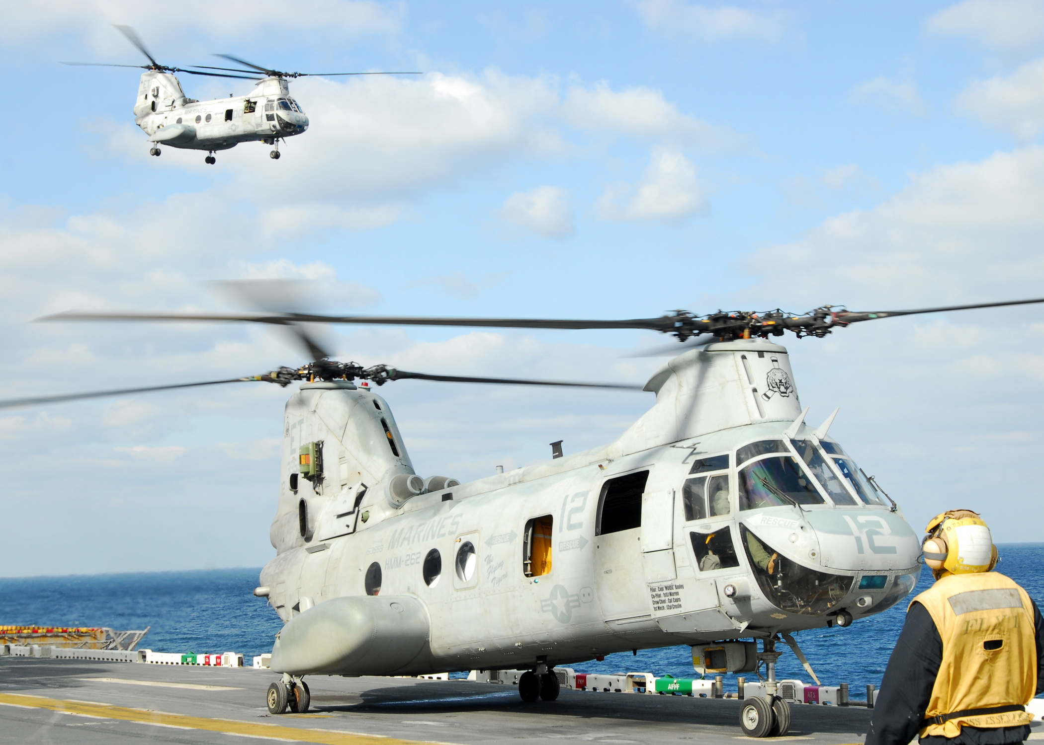 Boeing Vertol Ch-46 Sea Knight Wallpapers