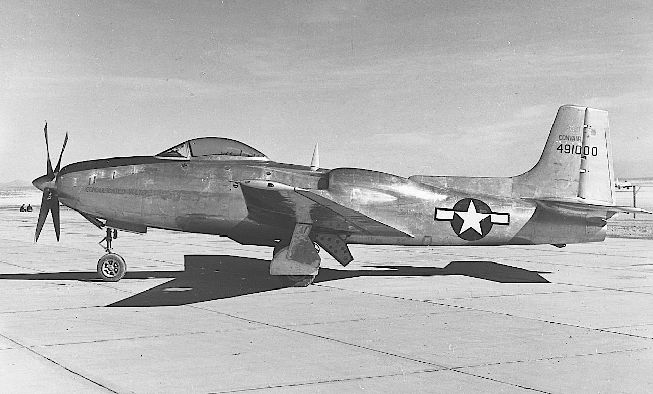 Consolidated Vultee Xp-81 Wallpapers