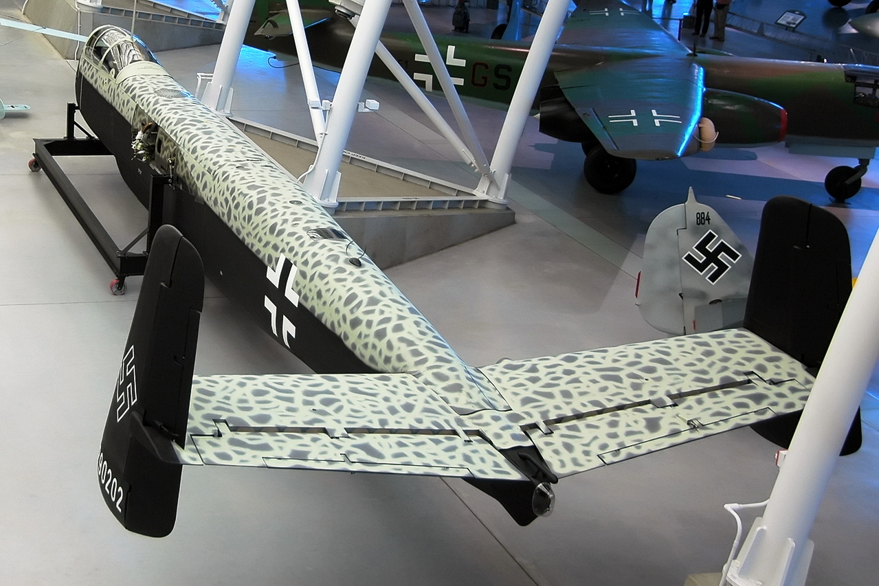 Heinkel He 219 Wallpapers