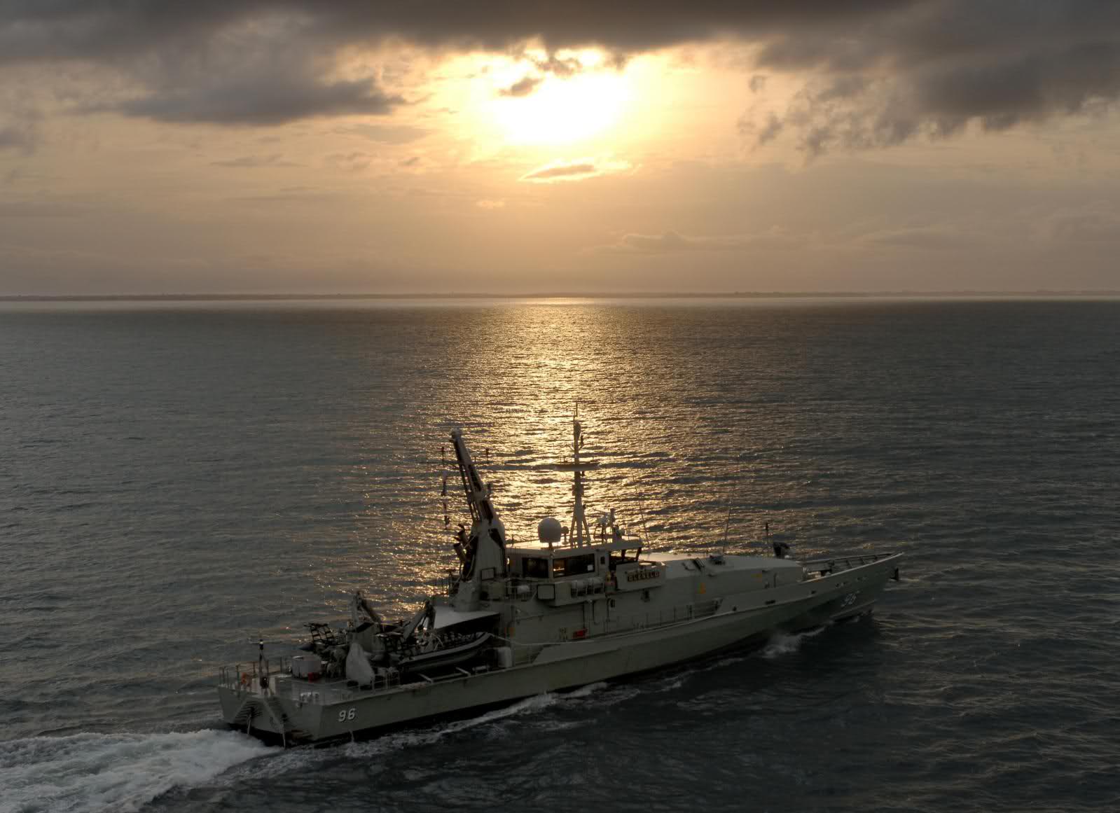 Hmas Larrakia (Acpb 84) Wallpapers