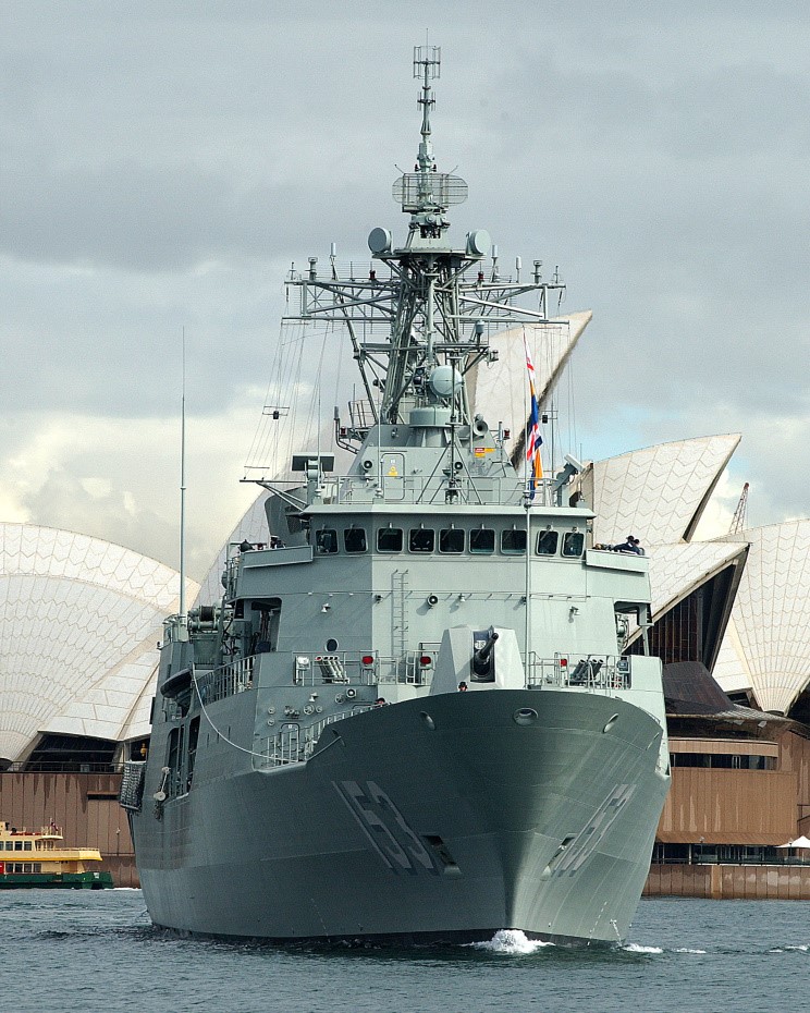 Hmas Larrakia (Acpb 84) Wallpapers