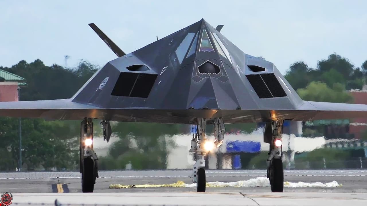 Lockheed F-117 Nighthawk Wallpapers